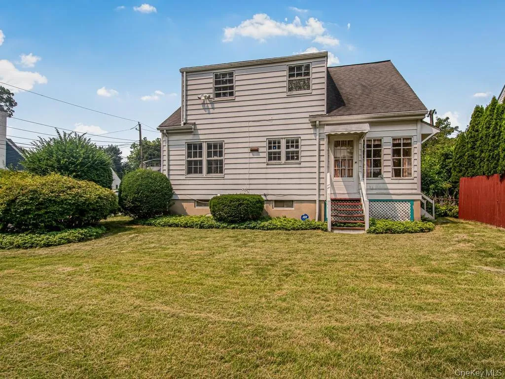 37 Poe Street, Greenburgh, NY, 3 Bedrooms Bedrooms, 8 Rooms Rooms,1 BathroomBathrooms,Residential,For Rent,Poe,0,1013998 37 Poe Street, Greenburgh, NY, 3 Bedrooms Bedrooms, 8 Rooms Rooms,1 BathroomBathrooms,Residential,For Rent,Poe,0,1013998
