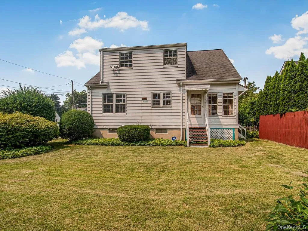37 Poe Street, Greenburgh, NY, 3 Bedrooms Bedrooms, 8 Rooms Rooms,1 BathroomBathrooms,Residential,For Rent,Poe,0,1013998 37 Poe Street, Greenburgh, NY, 3 Bedrooms Bedrooms, 8 Rooms Rooms,1 BathroomBathrooms,Residential,For Rent,Poe,0,1013998