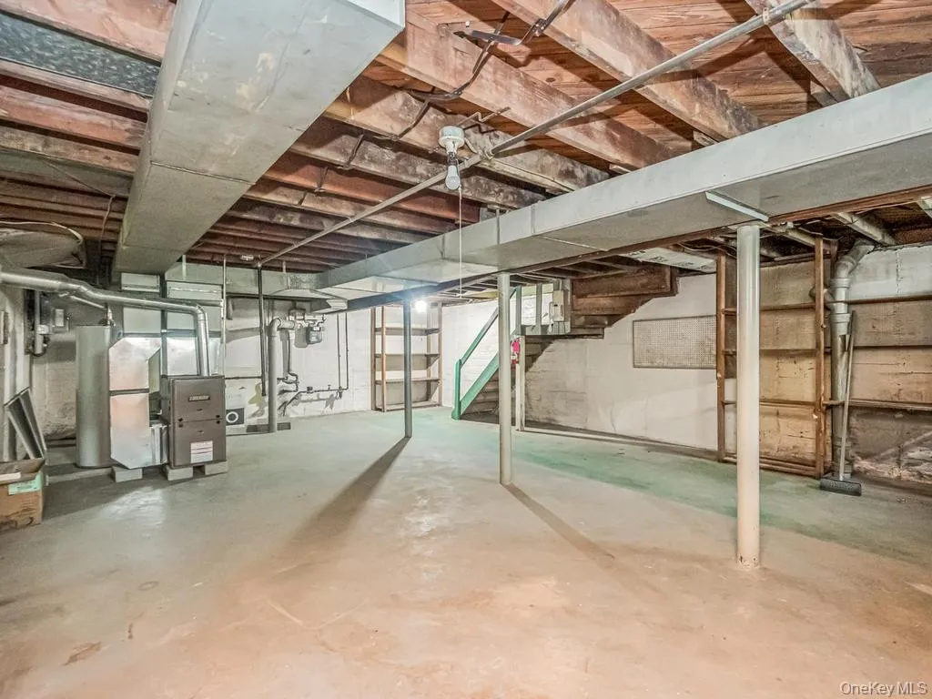 37 Poe Street, Greenburgh, NY, 3 Bedrooms Bedrooms, 8 Rooms Rooms,1 BathroomBathrooms,Residential,For Rent,Poe,0,1013998 37 Poe Street, Greenburgh, NY, 3 Bedrooms Bedrooms, 8 Rooms Rooms,1 BathroomBathrooms,Residential,For Rent,Poe,0,1013998