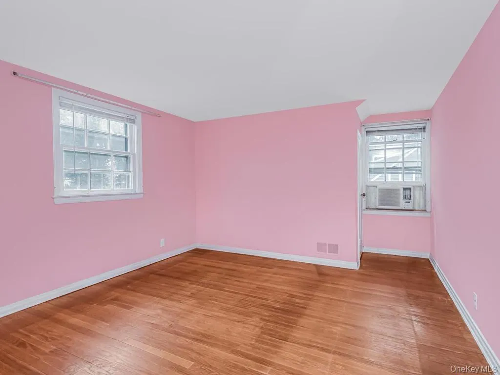 37 Poe Street, Greenburgh, NY, 3 Bedrooms Bedrooms, 8 Rooms Rooms,1 BathroomBathrooms,Residential,For Rent,Poe,0,1013998 37 Poe Street, Greenburgh, NY, 3 Bedrooms Bedrooms, 8 Rooms Rooms,1 BathroomBathrooms,Residential,For Rent,Poe,0,1013998