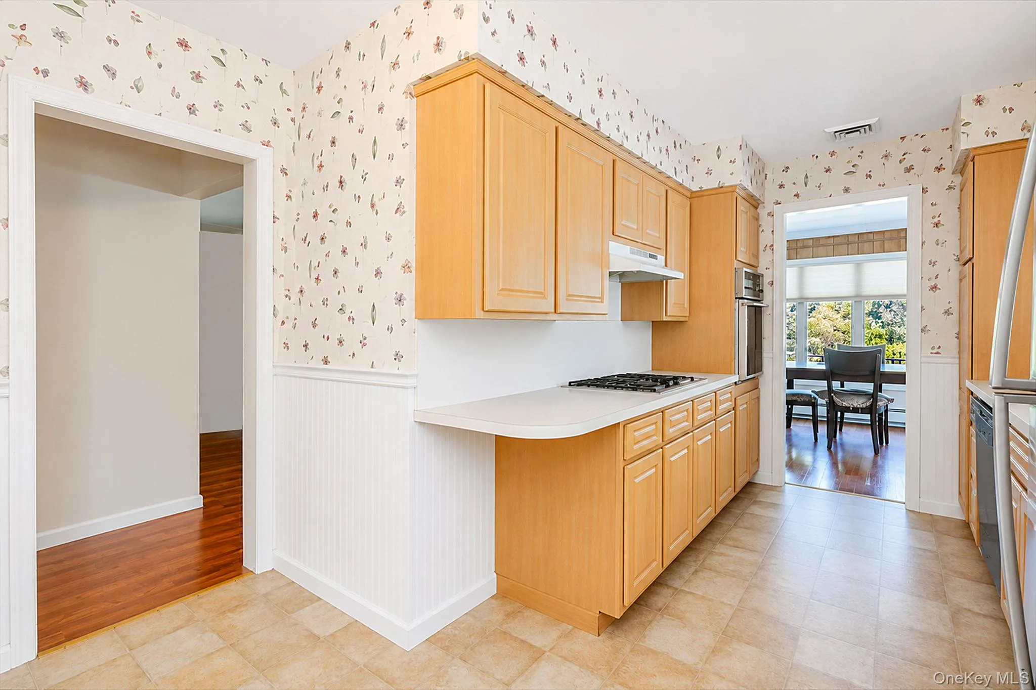 398 Clocks Boulevard, Oyster Bay, NY, 3 Bedrooms Bedrooms, 7 Rooms Rooms,2 BathroomsBathrooms,Residential,For Rent,Clocks,0,1013999 398 Clocks Boulevard, Oyster Bay, NY, 3 Bedrooms Bedrooms, 7 Rooms Rooms,2 BathroomsBathrooms,Residential,For Rent,Clocks,0,1013999