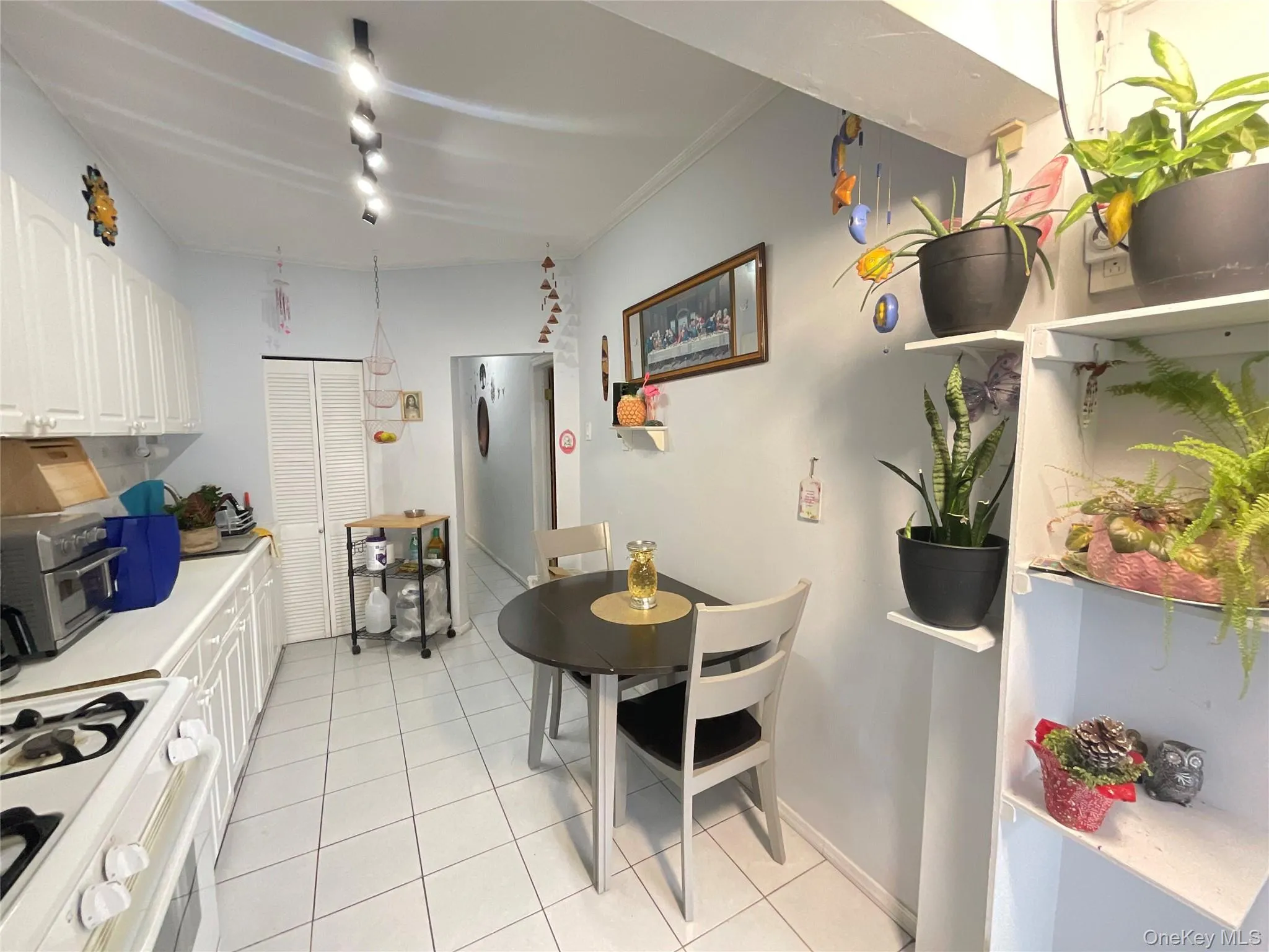5906 59th Drive, New York, NY, 3 Bedrooms Bedrooms, 6 Rooms Rooms,1 BathroomBathrooms,Residential Lease,For Rent,59th,0,1014000 5906 59th Drive, New York, NY, 3 Bedrooms Bedrooms, 6 Rooms Rooms,1 BathroomBathrooms,Residential Lease,For Rent,59th,0,1014000