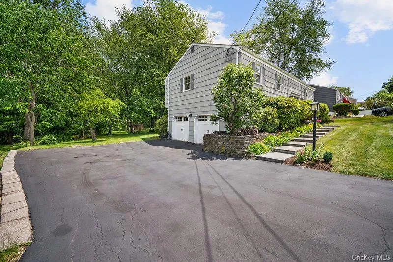 3282 Quinlan Street, Yorktown, NY, 4 Bedrooms Bedrooms, 8 Rooms Rooms,3 BathroomsBathrooms,Residential,For Rent,Quinlan,0,1014005 3282 Quinlan Street, Yorktown, NY, 4 Bedrooms Bedrooms, 8 Rooms Rooms,3 BathroomsBathrooms,Residential,For Rent,Quinlan,0,1014005