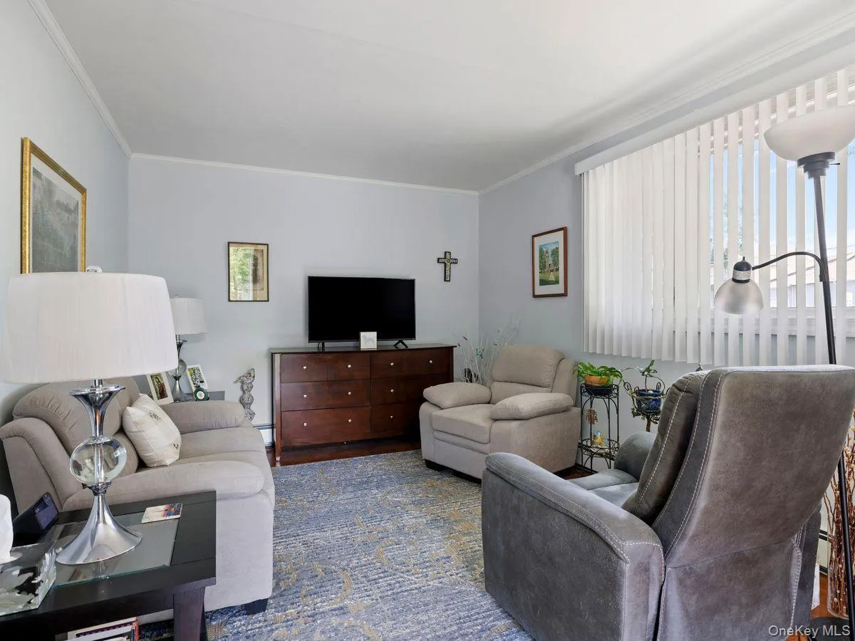 105 Chapel Hill Road, Lloyd, NY, 4 Bedrooms Bedrooms, 10 Rooms Rooms,3 BathroomsBathrooms,Residential,For Rent,Chapel Hill,0,1014008 105 Chapel Hill Road, Lloyd, NY, 4 Bedrooms Bedrooms, 10 Rooms Rooms,3 BathroomsBathrooms,Residential,For Rent,Chapel Hill,0,1014008