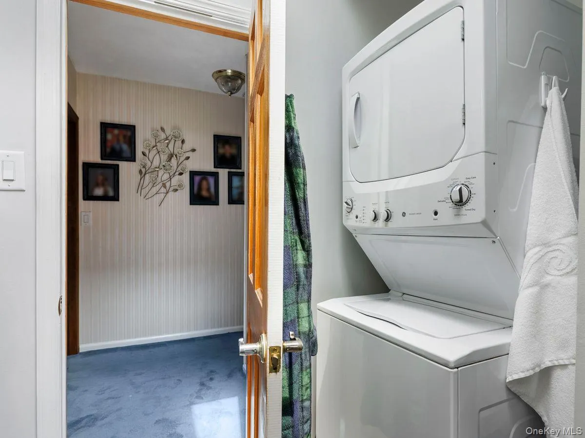 105 Chapel Hill Road, Lloyd, NY, 4 Bedrooms Bedrooms, 10 Rooms Rooms,3 BathroomsBathrooms,Residential,For Rent,Chapel Hill,0,1014008 105 Chapel Hill Road, Lloyd, NY, 4 Bedrooms Bedrooms, 10 Rooms Rooms,3 BathroomsBathrooms,Residential,For Rent,Chapel Hill,0,1014008