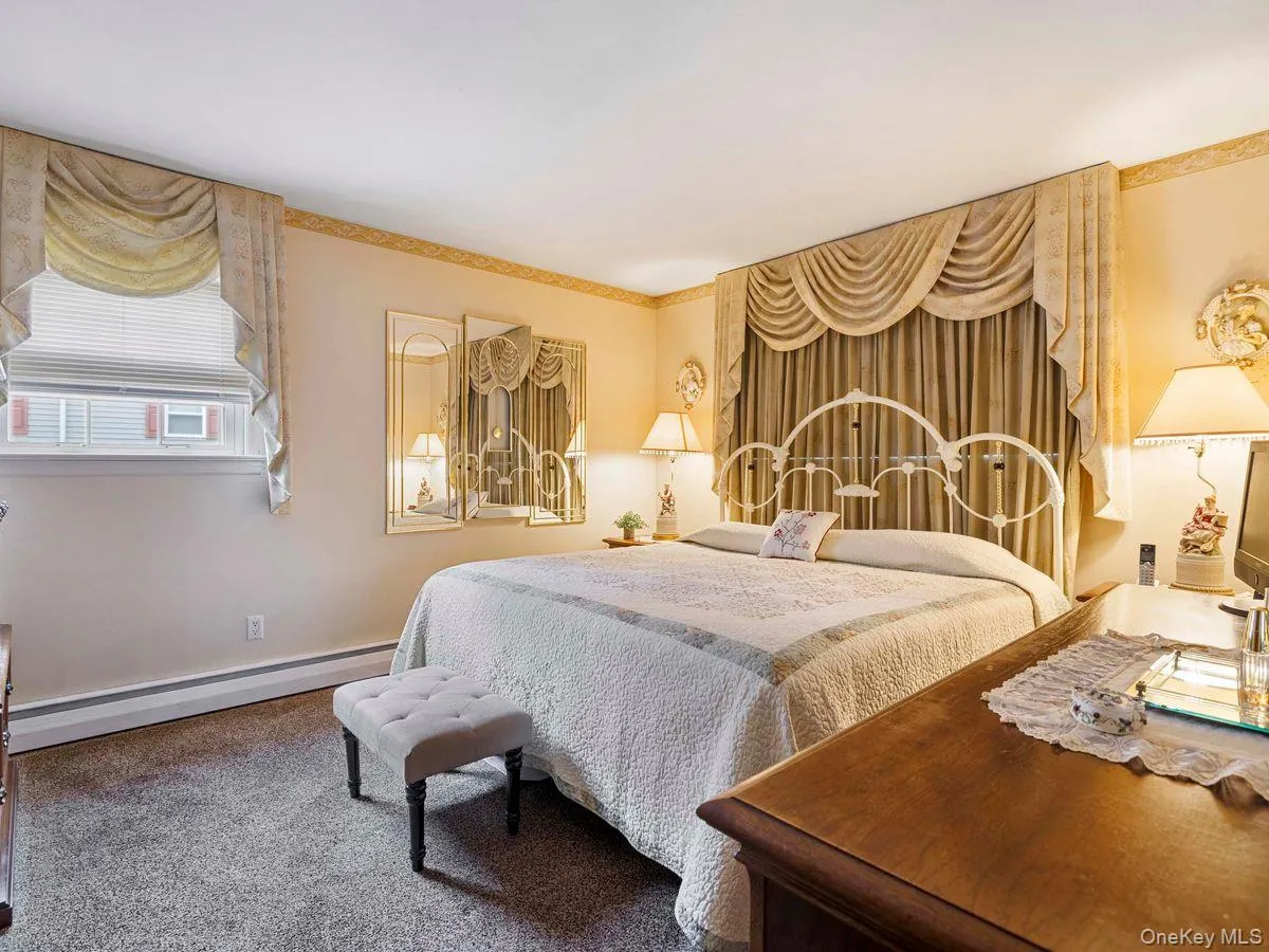 105 Chapel Hill Road, Lloyd, NY, 4 Bedrooms Bedrooms, 10 Rooms Rooms,3 BathroomsBathrooms,Residential,For Rent,Chapel Hill,0,1014008 105 Chapel Hill Road, Lloyd, NY, 4 Bedrooms Bedrooms, 10 Rooms Rooms,3 BathroomsBathrooms,Residential,For Rent,Chapel Hill,0,1014008