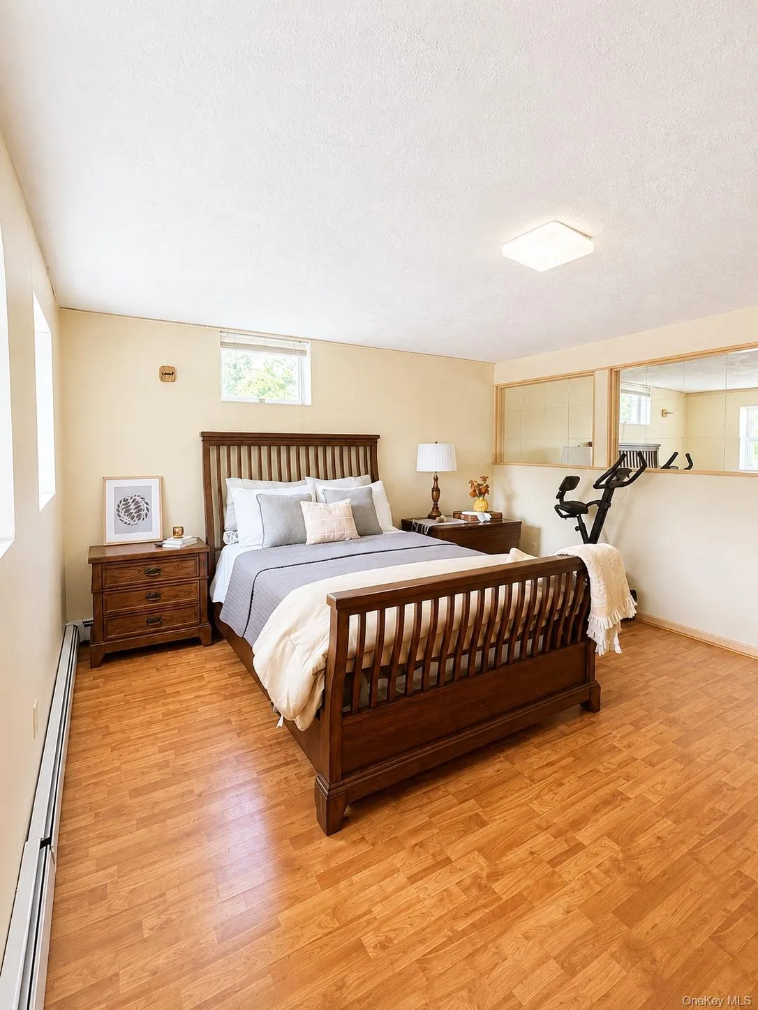 5th bedroom in basement, possible in-law suit or guest room 5th bedroom in basement, possible in-law suit or guest room