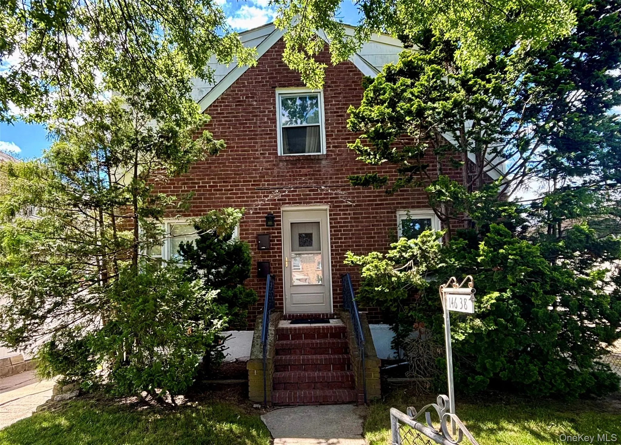 146-38 230th Place, New York, NY, 2 Bedrooms Bedrooms, 4 Rooms Rooms,1 BathroomBathrooms,Residential Lease,For Rent,230th,0,1014012 146-38 230th Place, New York, NY, 2 Bedrooms Bedrooms, 4 Rooms Rooms,1 BathroomBathrooms,Residential Lease,For Rent,230th,0,1014012
