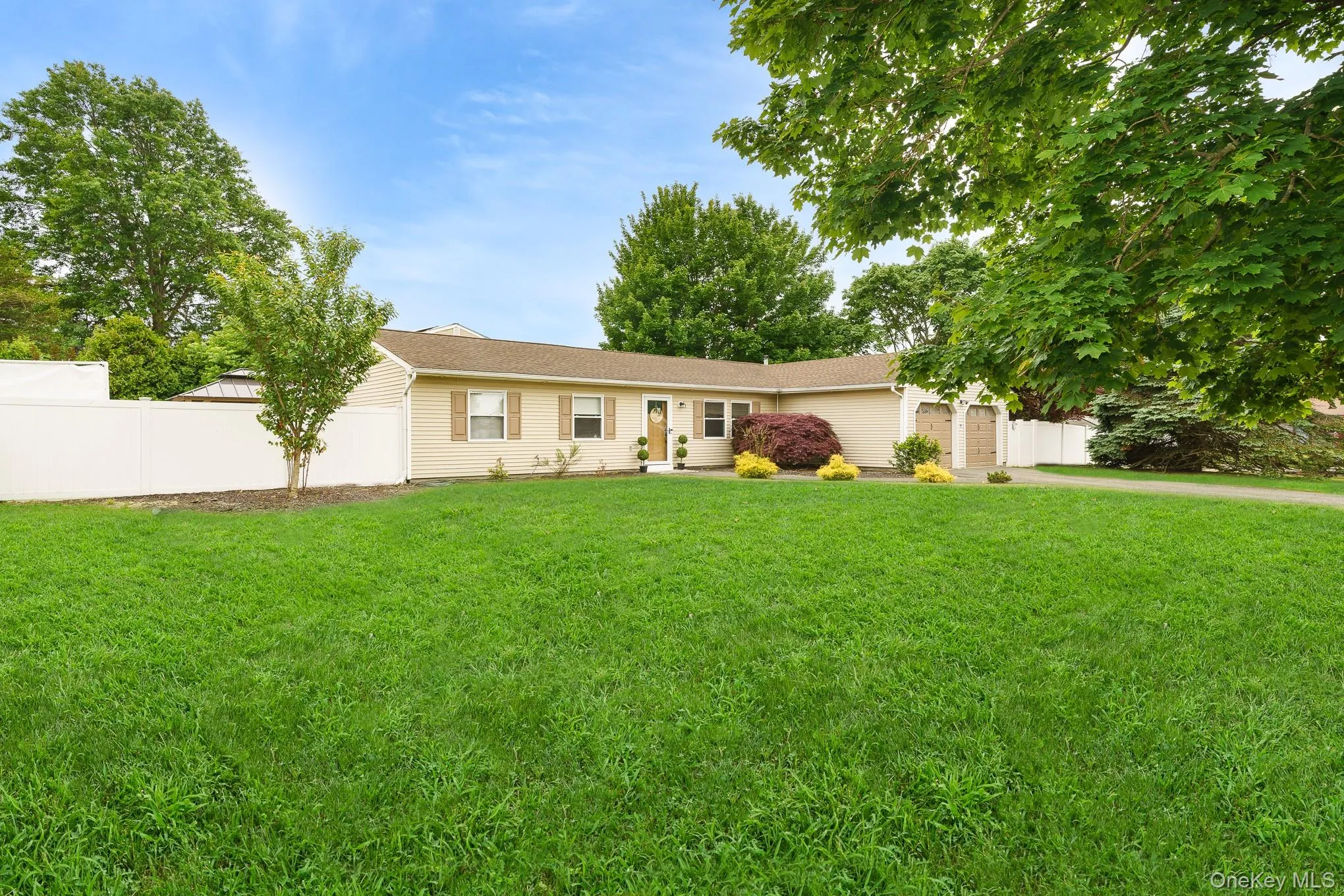 2 Michael Avenue, Brookhaven, NY, 3 Bedrooms Bedrooms, 8 Rooms Rooms,1 BathroomBathrooms,Residential,For Rent,Michael,0,1014014 2 Michael Avenue, Brookhaven, NY, 3 Bedrooms Bedrooms, 8 Rooms Rooms,1 BathroomBathrooms,Residential,For Rent,Michael,0,1014014