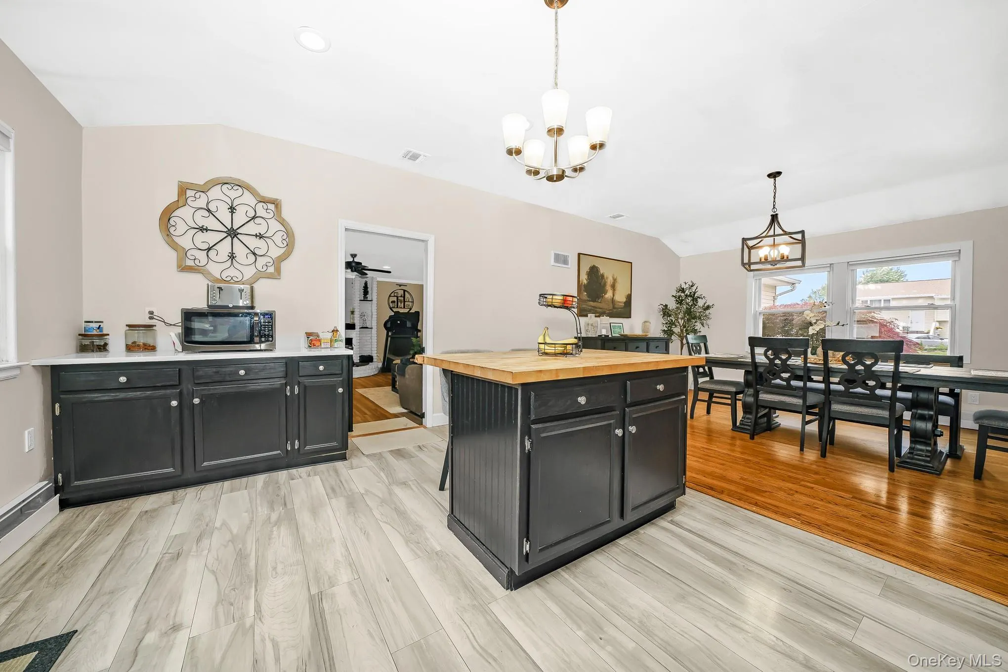 2 Michael Avenue, Brookhaven, NY, 3 Bedrooms Bedrooms, 8 Rooms Rooms,1 BathroomBathrooms,Residential,For Rent,Michael,0,1014014 2 Michael Avenue, Brookhaven, NY, 3 Bedrooms Bedrooms, 8 Rooms Rooms,1 BathroomBathrooms,Residential,For Rent,Michael,0,1014014