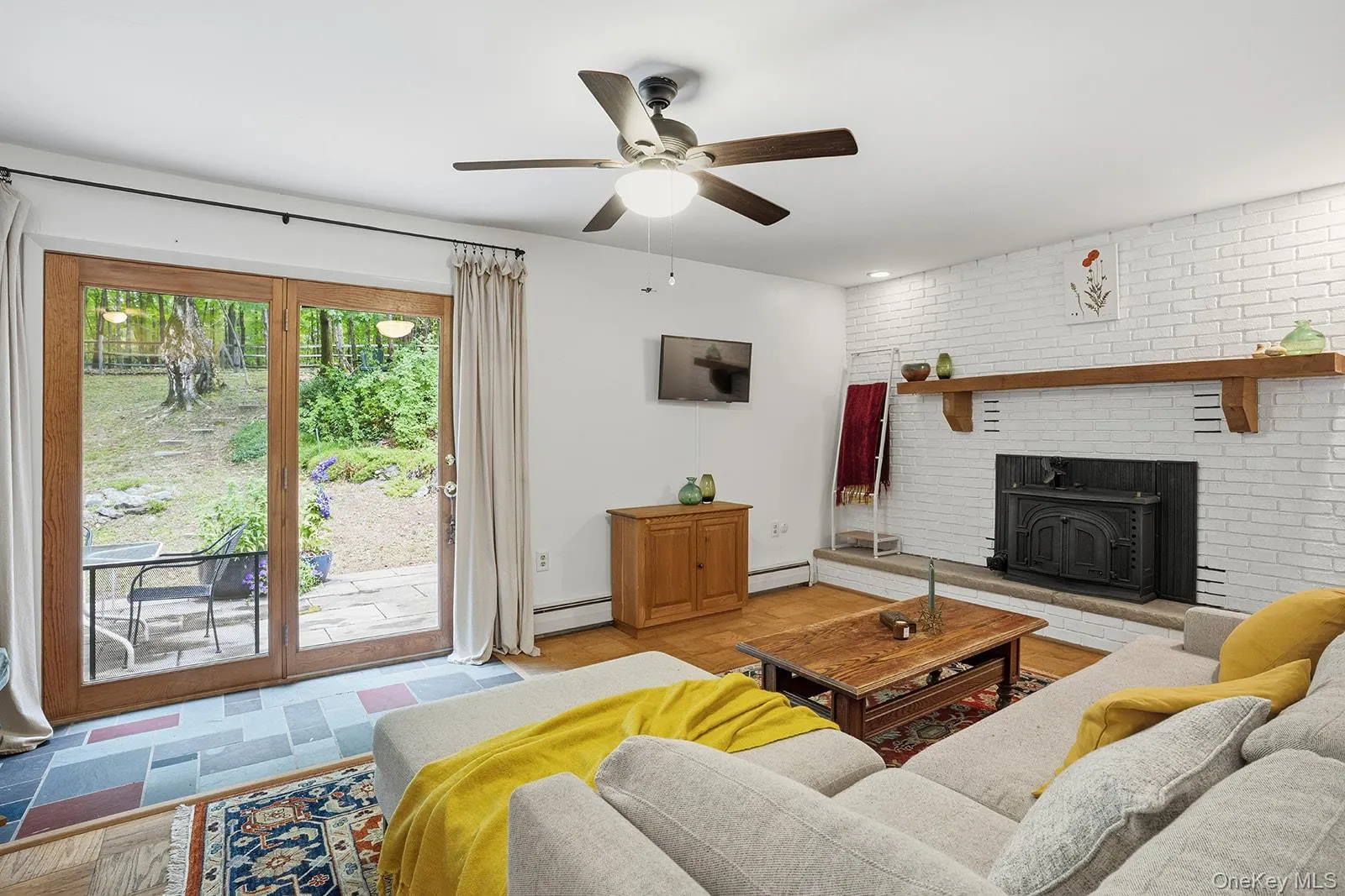 252 Vly Atwood Road, Marbletown, NY, 5 Bedrooms Bedrooms, 13 Rooms Rooms,2 BathroomsBathrooms,Residential,For Rent,Vly Atwood,0,1014017 252 Vly Atwood Road, Marbletown, NY, 5 Bedrooms Bedrooms, 13 Rooms Rooms,2 BathroomsBathrooms,Residential,For Rent,Vly Atwood,0,1014017