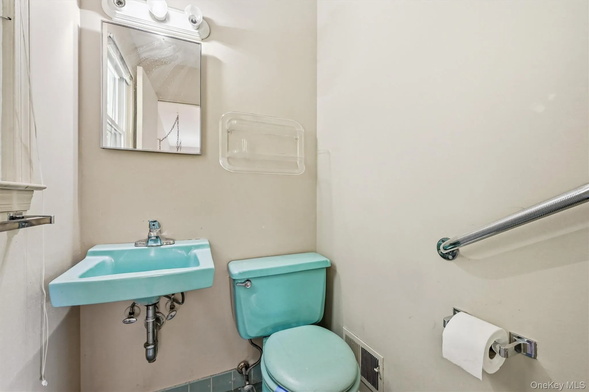 42 Sandy Brook Drive, Ramapo, NY, 4 Bedrooms Bedrooms, 10 Rooms Rooms,1 BathroomBathrooms,Residential,For Rent,Sandy Brook,0,1014018 42 Sandy Brook Drive, Ramapo, NY, 4 Bedrooms Bedrooms, 10 Rooms Rooms,1 BathroomBathrooms,Residential,For Rent,Sandy Brook,0,1014018