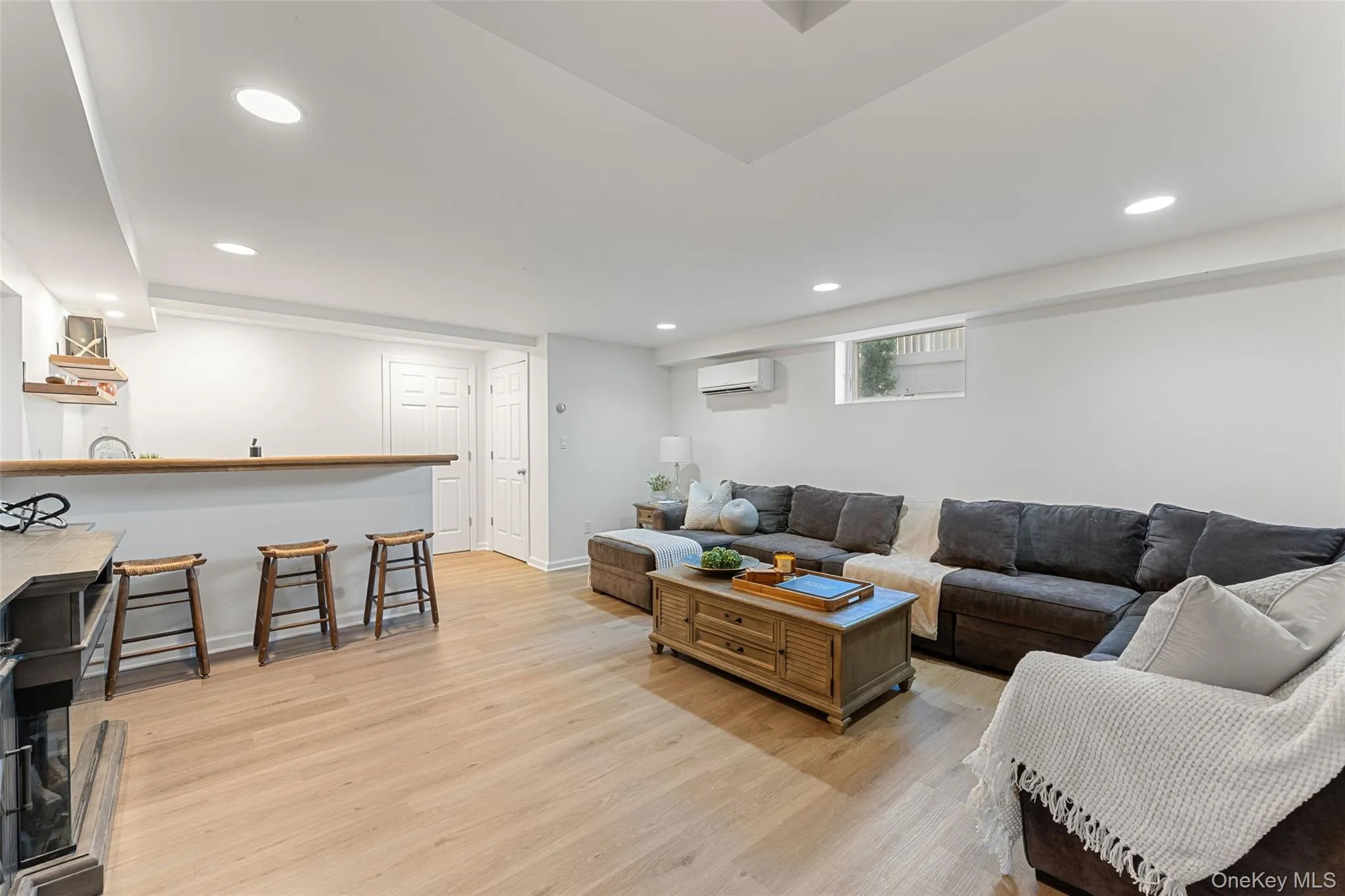 78 Bradley Road, Eastchester, NY, 4 Bedrooms Bedrooms, 10 Rooms Rooms,3 BathroomsBathrooms,Residential,For Rent,Bradley,0,KEY1014023 78 Bradley Road, Eastchester, NY, 4 Bedrooms Bedrooms, 10 Rooms Rooms,3 BathroomsBathrooms,Residential,For Rent,Bradley,0,KEY1014023