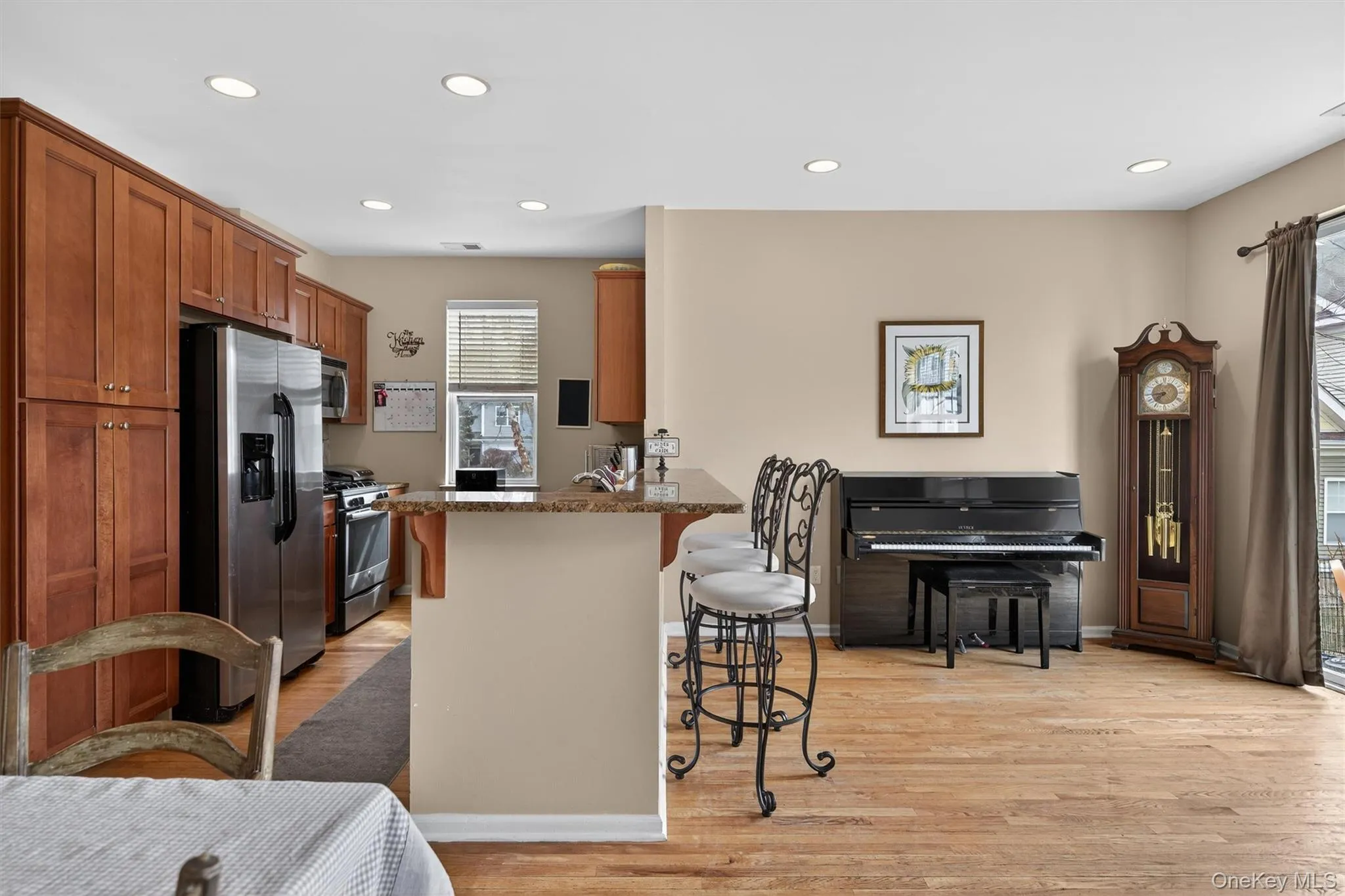 1 High Ridge Lane, Middletown, NY, 3 Bedrooms Bedrooms, 8 Rooms Rooms,2 BathroomsBathrooms,Residential,For Rent,High Ridge,0,1014031 1 High Ridge Lane, Middletown, NY, 3 Bedrooms Bedrooms, 8 Rooms Rooms,2 BathroomsBathrooms,Residential,For Rent,High Ridge,0,1014031