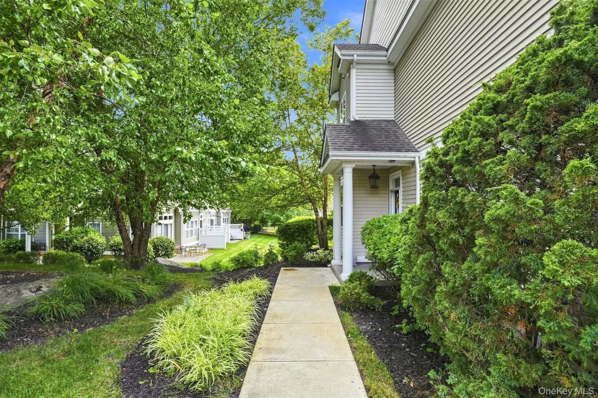 1 High Ridge Lane, Middletown, NY, 3 Bedrooms Bedrooms, 8 Rooms Rooms,2 BathroomsBathrooms,Residential,For Rent,High Ridge,0,1014031 1 High Ridge Lane, Middletown, NY, 3 Bedrooms Bedrooms, 8 Rooms Rooms,2 BathroomsBathrooms,Residential,For Rent,High Ridge,0,1014031