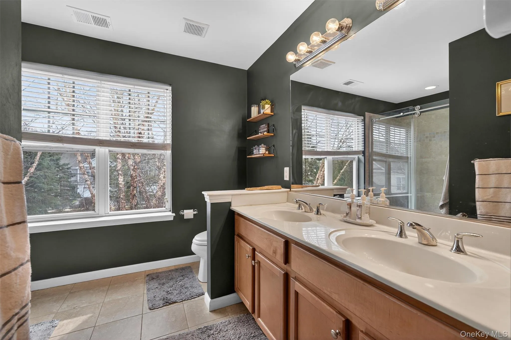 1 High Ridge Lane, Middletown, NY, 3 Bedrooms Bedrooms, 8 Rooms Rooms,2 BathroomsBathrooms,Residential,For Rent,High Ridge,0,1014031 1 High Ridge Lane, Middletown, NY, 3 Bedrooms Bedrooms, 8 Rooms Rooms,2 BathroomsBathrooms,Residential,For Rent,High Ridge,0,1014031