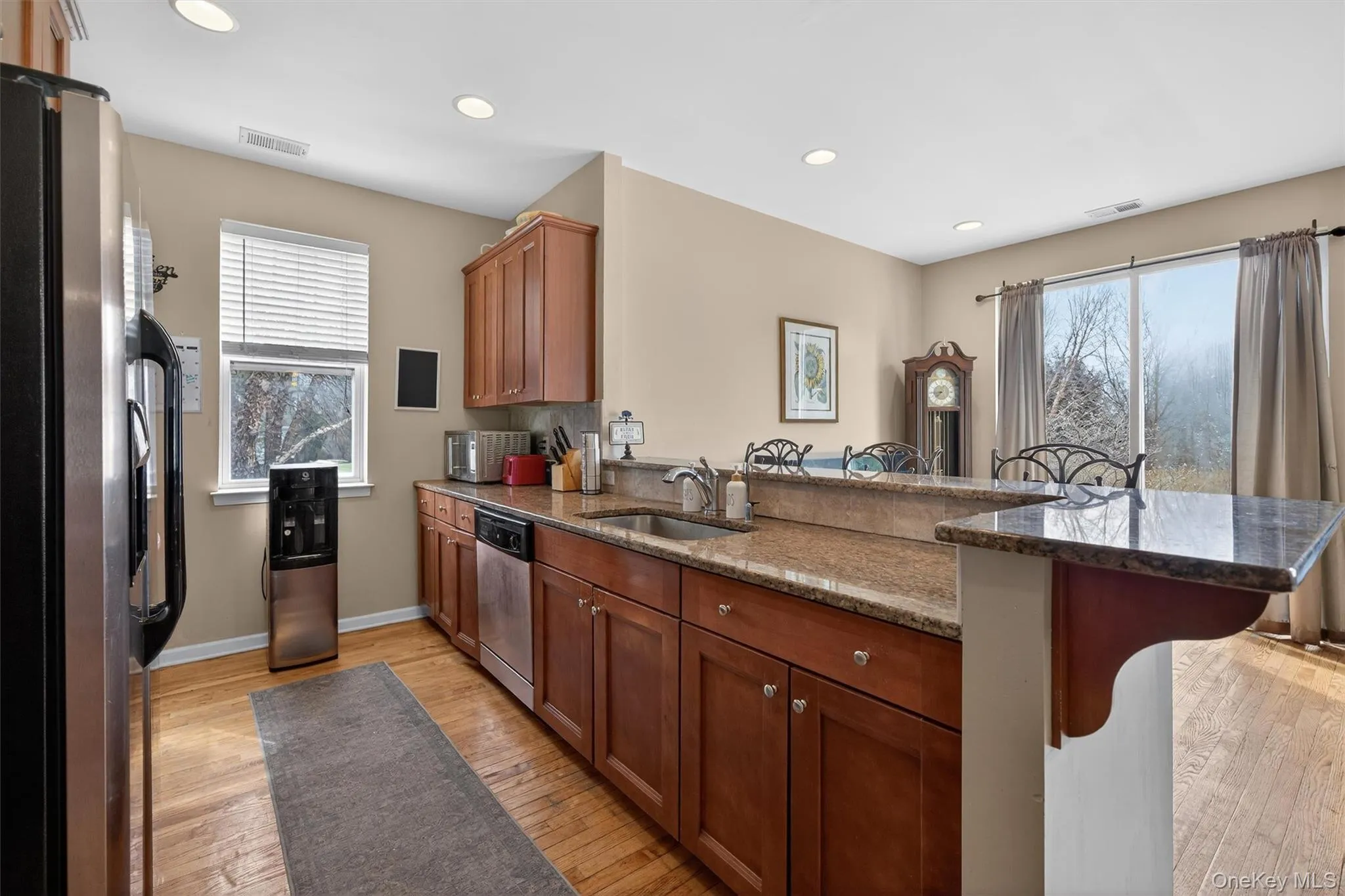 1 High Ridge Lane, Middletown, NY, 3 Bedrooms Bedrooms, 8 Rooms Rooms,2 BathroomsBathrooms,Residential,For Rent,High Ridge,0,1014031 1 High Ridge Lane, Middletown, NY, 3 Bedrooms Bedrooms, 8 Rooms Rooms,2 BathroomsBathrooms,Residential,For Rent,High Ridge,0,1014031