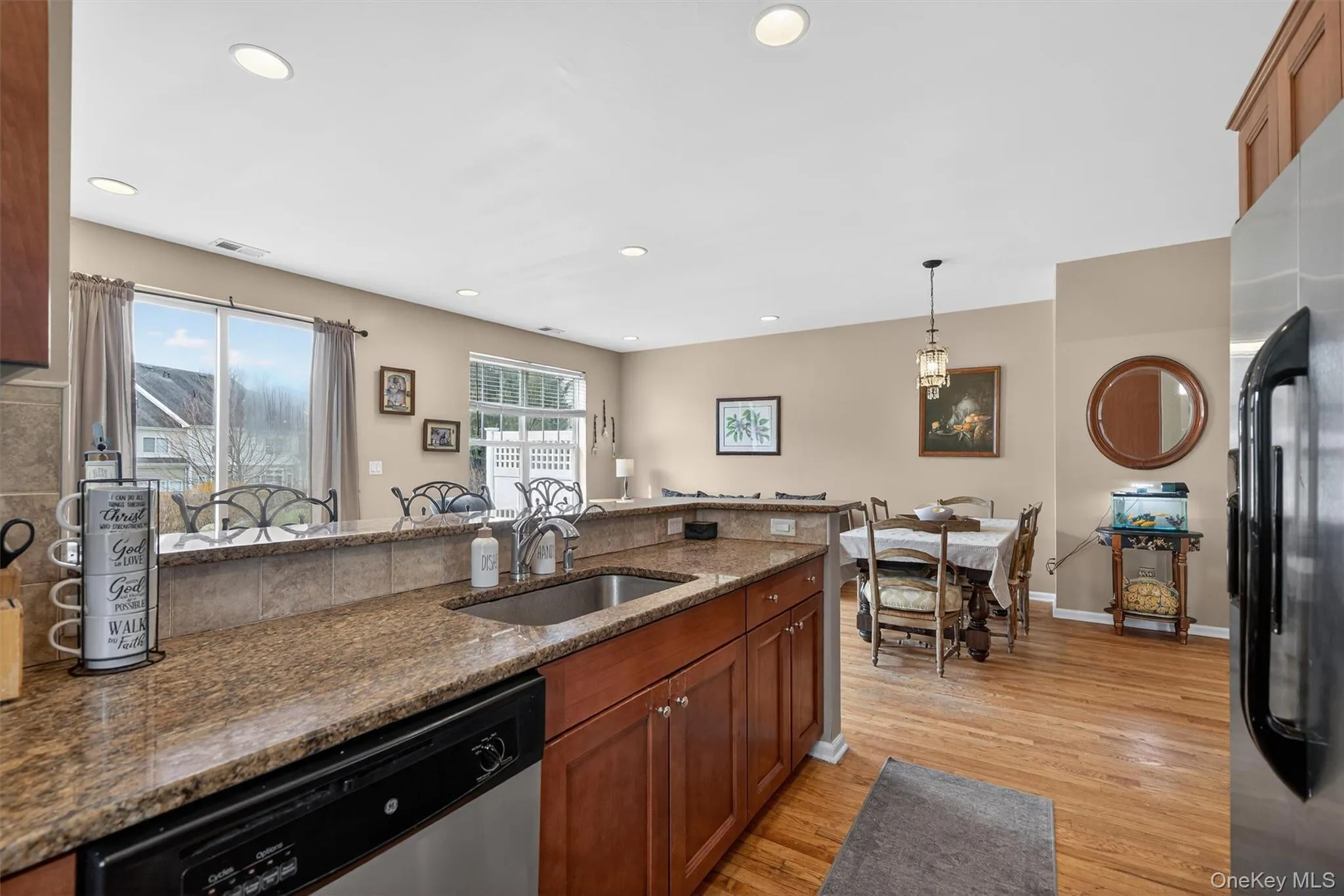 1 High Ridge Lane, Middletown, NY, 3 Bedrooms Bedrooms, 8 Rooms Rooms,2 BathroomsBathrooms,Residential,For Rent,High Ridge,0,1014031 1 High Ridge Lane, Middletown, NY, 3 Bedrooms Bedrooms, 8 Rooms Rooms,2 BathroomsBathrooms,Residential,For Rent,High Ridge,0,1014031