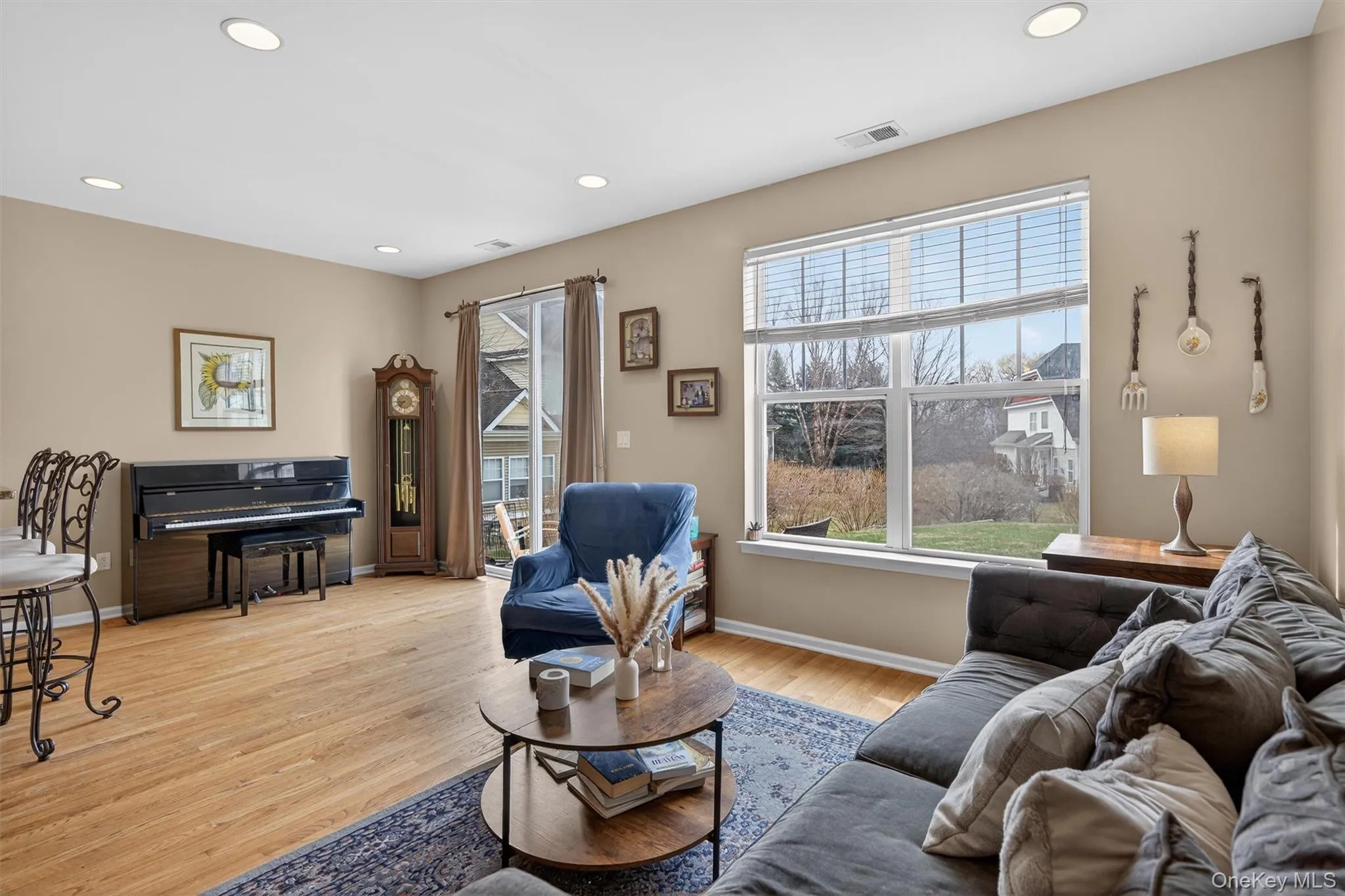 1 High Ridge Lane, Middletown, NY, 3 Bedrooms Bedrooms, 8 Rooms Rooms,2 BathroomsBathrooms,Residential,For Rent,High Ridge,0,1014031 1 High Ridge Lane, Middletown, NY, 3 Bedrooms Bedrooms, 8 Rooms Rooms,2 BathroomsBathrooms,Residential,For Rent,High Ridge,0,1014031