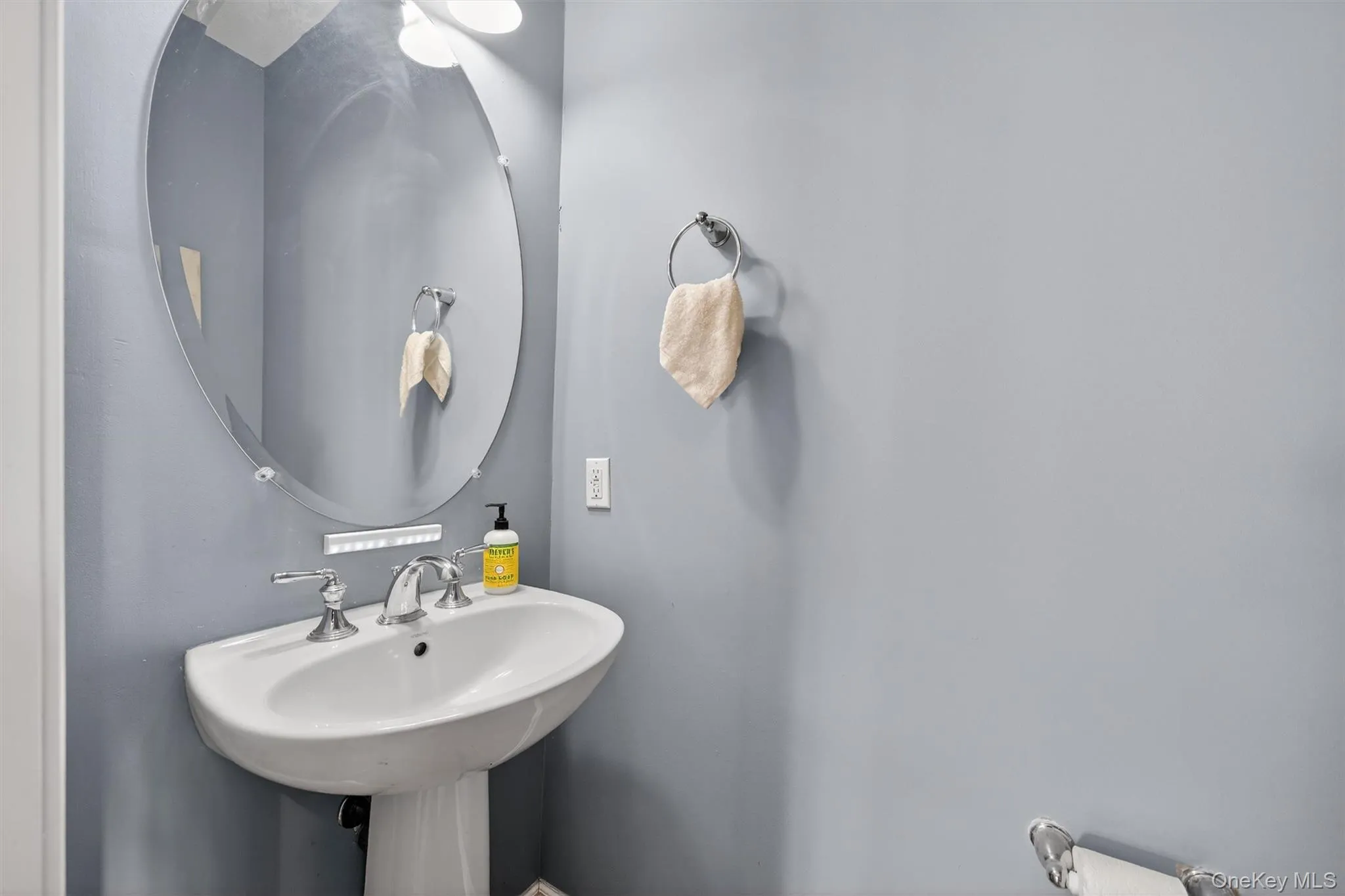1 High Ridge Lane, Middletown, NY, 3 Bedrooms Bedrooms, 8 Rooms Rooms,2 BathroomsBathrooms,Residential,For Rent,High Ridge,0,1014031 1 High Ridge Lane, Middletown, NY, 3 Bedrooms Bedrooms, 8 Rooms Rooms,2 BathroomsBathrooms,Residential,For Rent,High Ridge,0,1014031