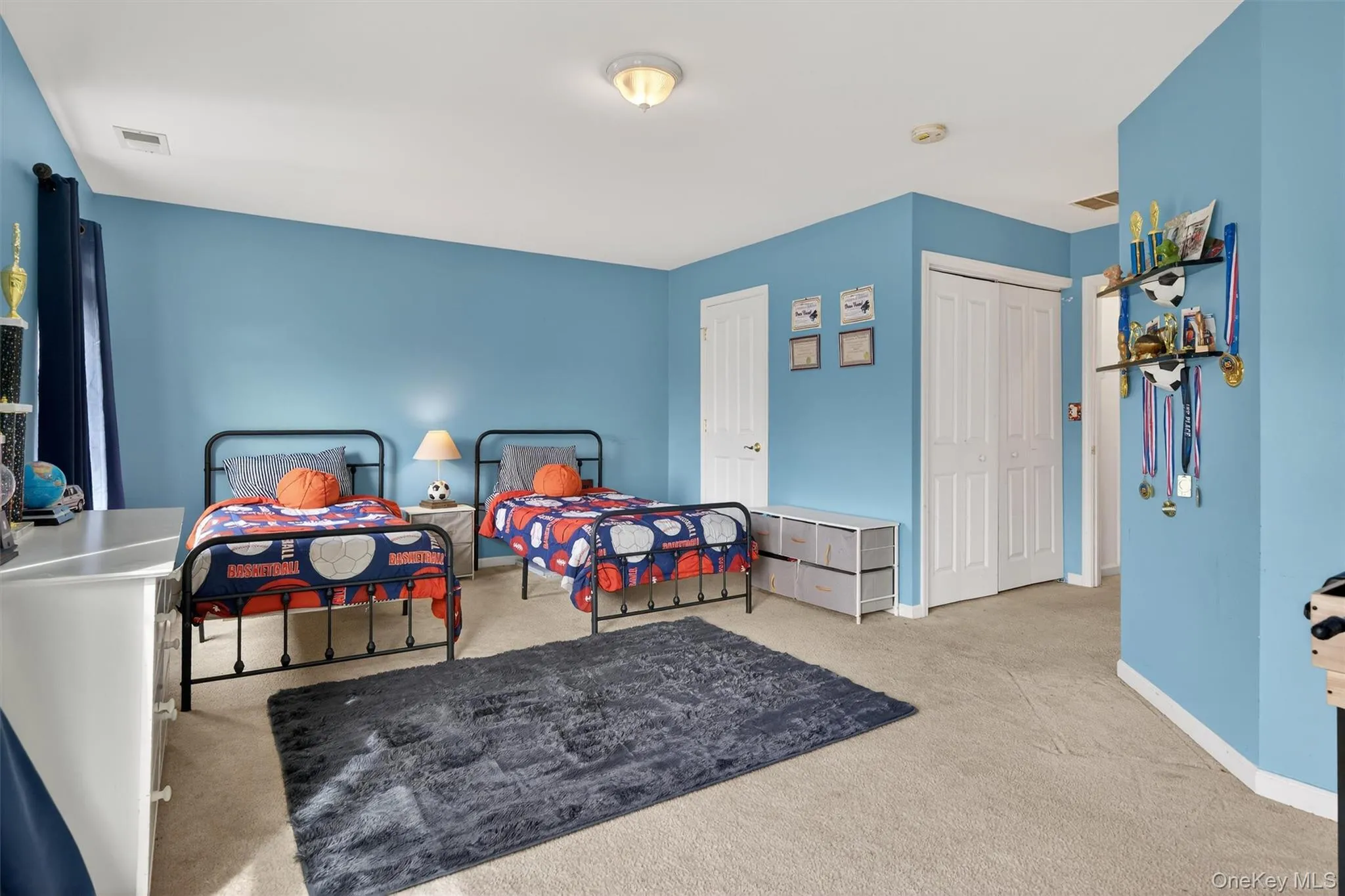 1 High Ridge Lane, Middletown, NY, 3 Bedrooms Bedrooms, 8 Rooms Rooms,2 BathroomsBathrooms,Residential,For Rent,High Ridge,0,1014031 1 High Ridge Lane, Middletown, NY, 3 Bedrooms Bedrooms, 8 Rooms Rooms,2 BathroomsBathrooms,Residential,For Rent,High Ridge,0,1014031