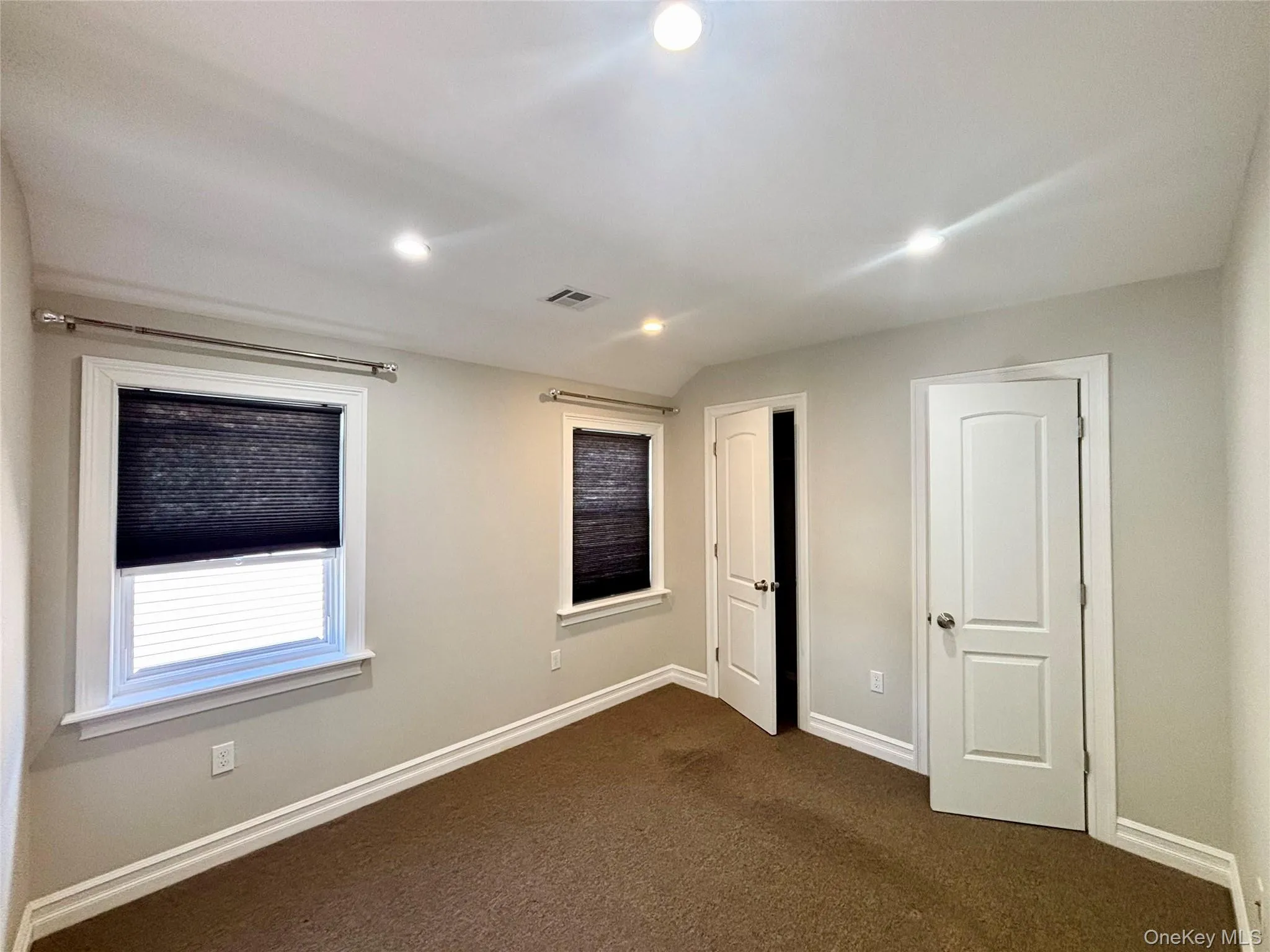 249-11 147th Road, New York, NY, 3 Bedrooms Bedrooms, 6 Rooms Rooms,2 BathroomsBathrooms,Residential Lease,For Rent,147th,0,1014033 249-11 147th Road, New York, NY, 3 Bedrooms Bedrooms, 6 Rooms Rooms,2 BathroomsBathrooms,Residential Lease,For Rent,147th,0,1014033