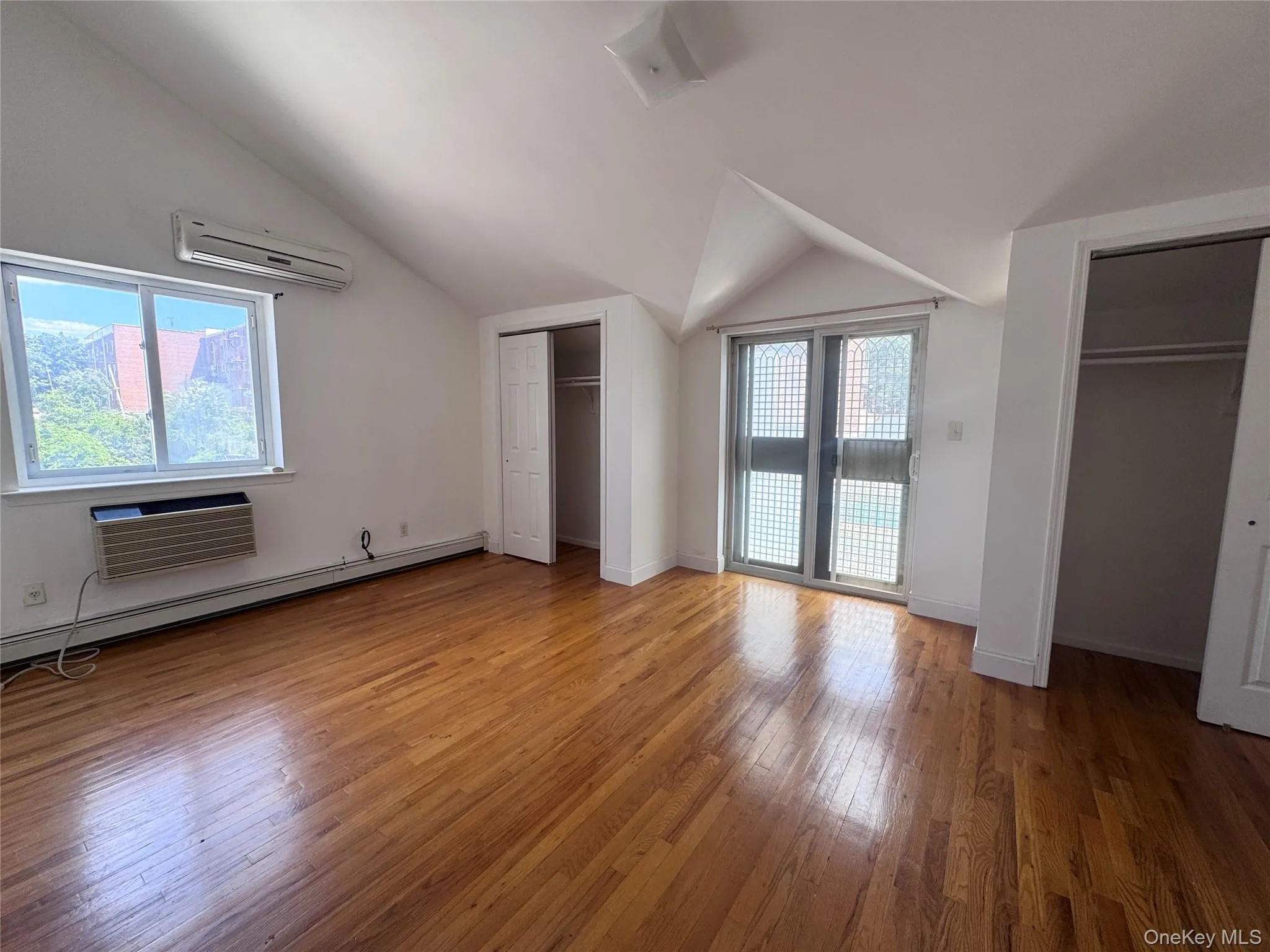 72-38 Calamus Avenue, New York, NY, 4 Bedrooms Bedrooms, 6 Rooms Rooms,2 BathroomsBathrooms,Residential Lease,For Rent,Calamus,0,1014034 72-38 Calamus Avenue, New York, NY, 4 Bedrooms Bedrooms, 6 Rooms Rooms,2 BathroomsBathrooms,Residential Lease,For Rent,Calamus,0,1014034