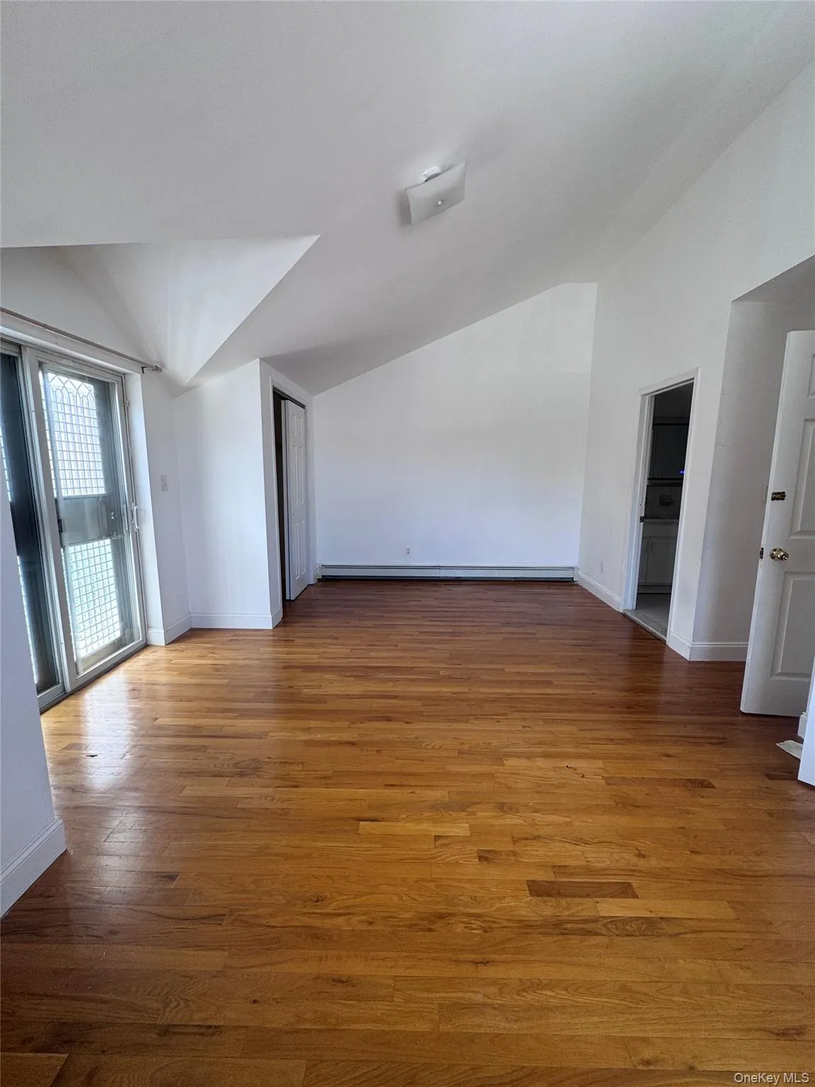 72-38 Calamus Avenue, New York, NY, 4 Bedrooms Bedrooms, 6 Rooms Rooms,2 BathroomsBathrooms,Residential Lease,For Rent,Calamus,0,1014034 72-38 Calamus Avenue, New York, NY, 4 Bedrooms Bedrooms, 6 Rooms Rooms,2 BathroomsBathrooms,Residential Lease,For Rent,Calamus,0,1014034