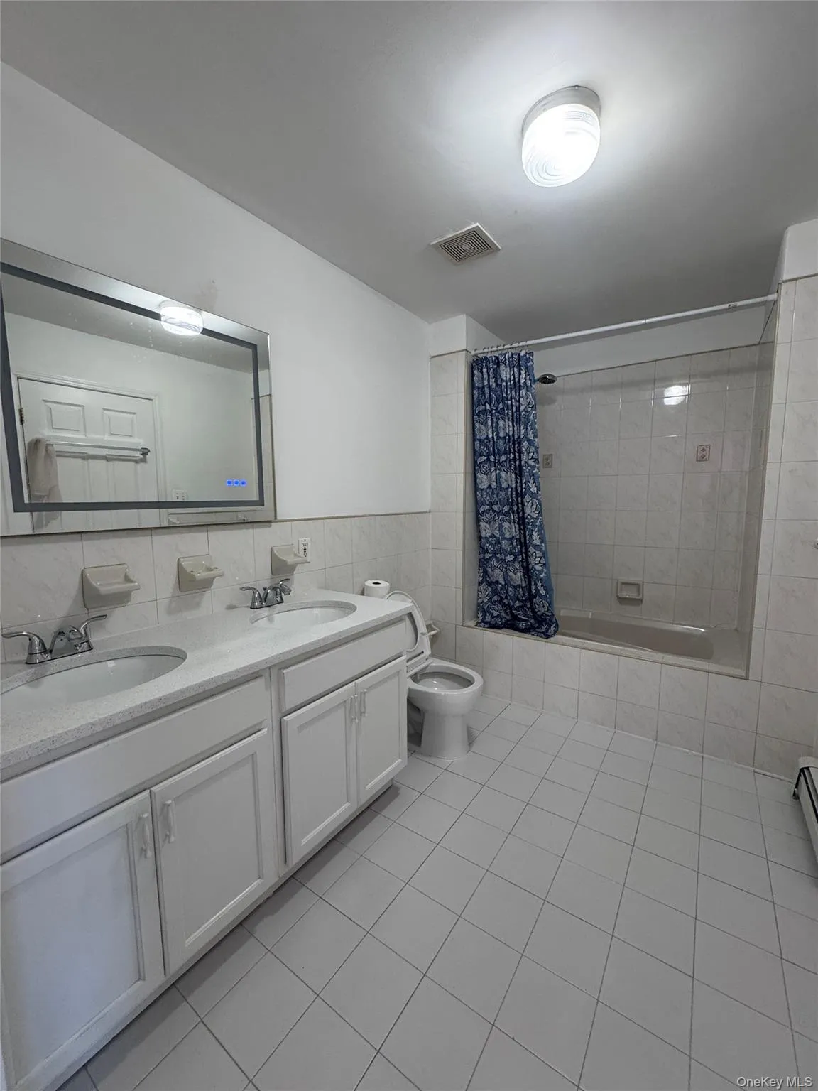 72-38 Calamus Avenue, New York, NY, 4 Bedrooms Bedrooms, 6 Rooms Rooms,2 BathroomsBathrooms,Residential Lease,For Rent,Calamus,0,1014034 72-38 Calamus Avenue, New York, NY, 4 Bedrooms Bedrooms, 6 Rooms Rooms,2 BathroomsBathrooms,Residential Lease,For Rent,Calamus,0,1014034