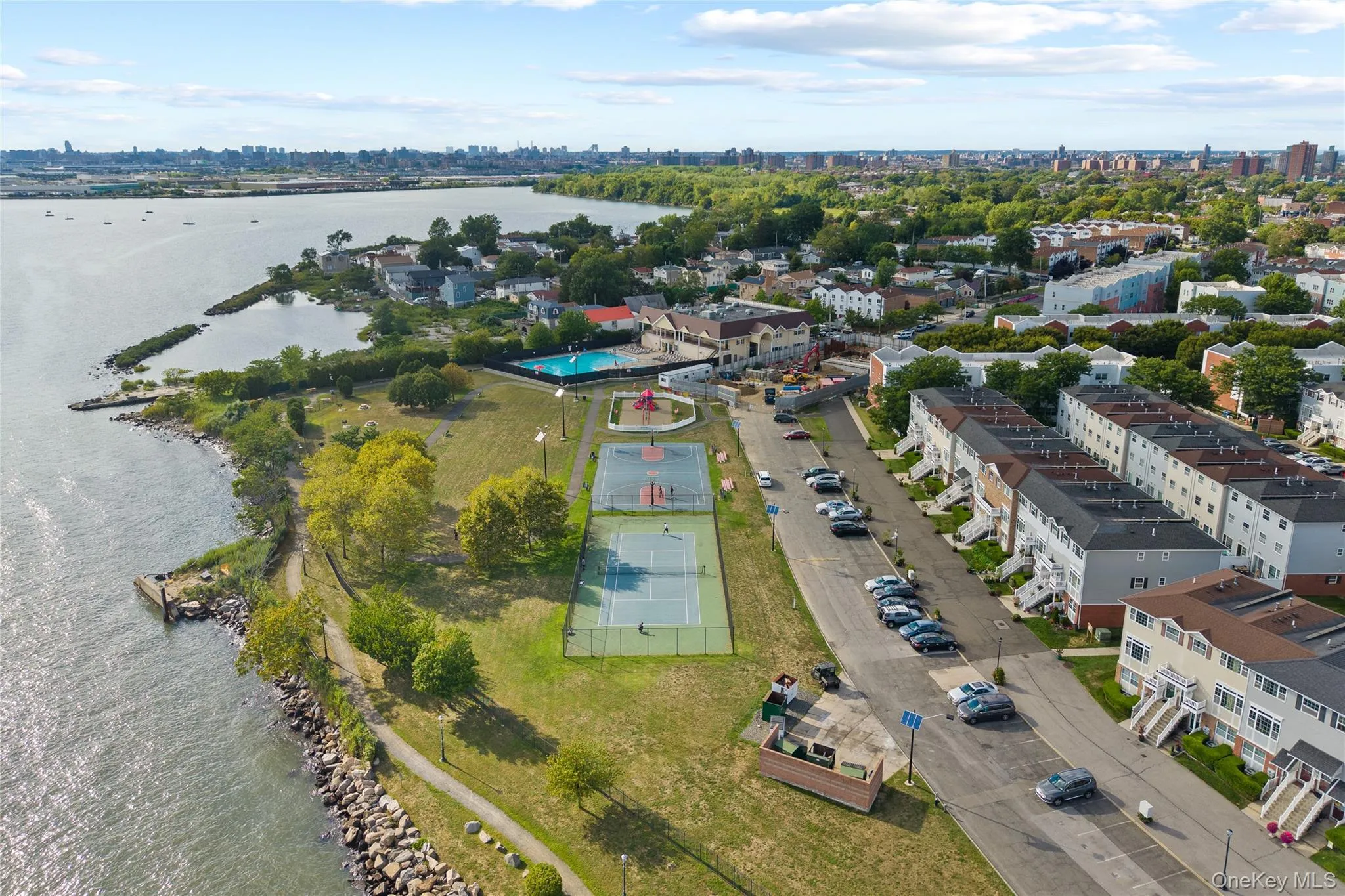 123 Heron Lane, New York, NY, 3 Bedrooms Bedrooms, 6 Rooms Rooms,2 BathroomsBathrooms,Residential,For Rent,Heron,0,1014042 123 Heron Lane, New York, NY, 3 Bedrooms Bedrooms, 6 Rooms Rooms,2 BathroomsBathrooms,Residential,For Rent,Heron,0,1014042
