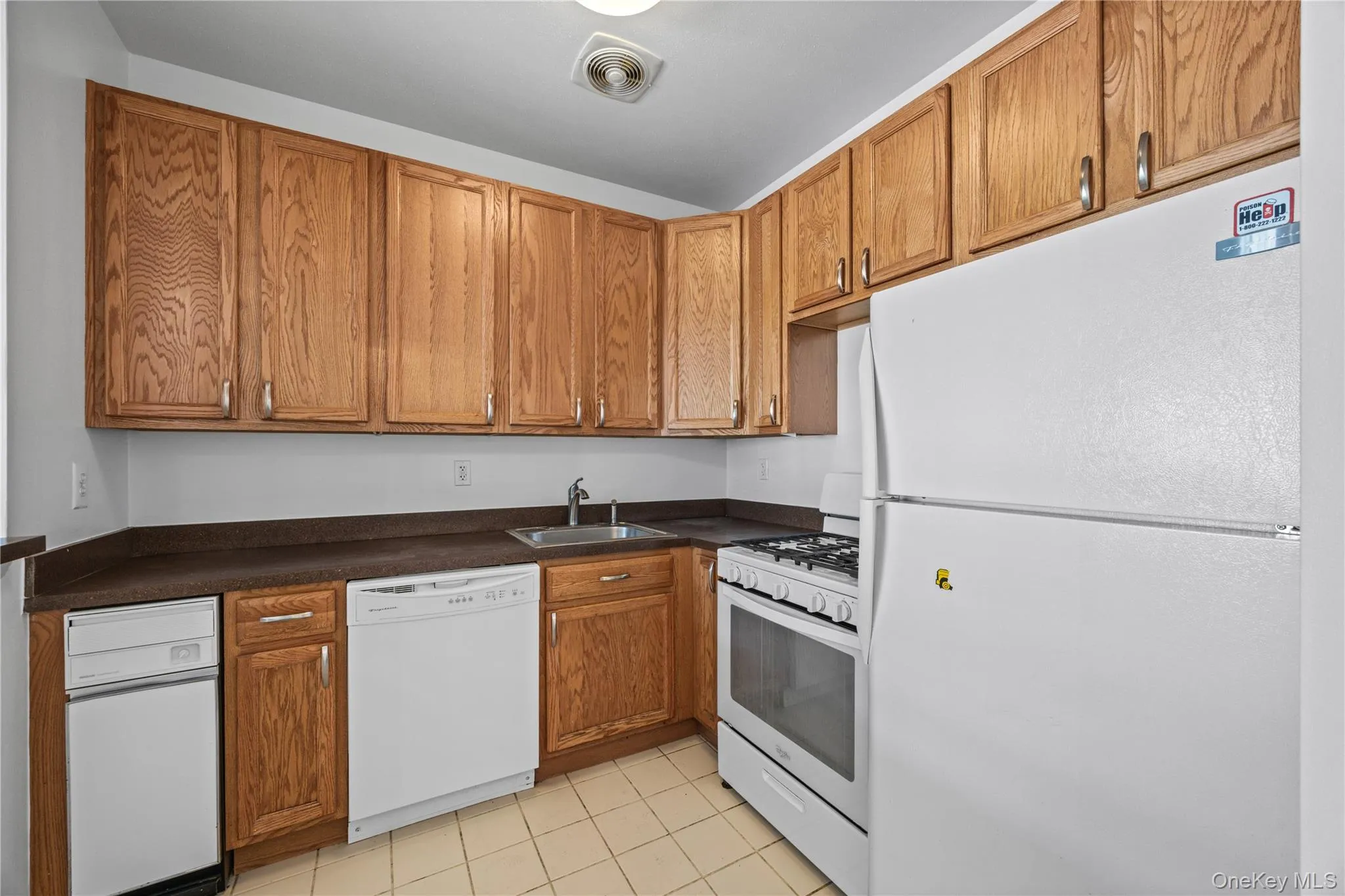 123 Heron Lane, New York, NY, 3 Bedrooms Bedrooms, 6 Rooms Rooms,2 BathroomsBathrooms,Residential,For Rent,Heron,0,1014042 123 Heron Lane, New York, NY, 3 Bedrooms Bedrooms, 6 Rooms Rooms,2 BathroomsBathrooms,Residential,For Rent,Heron,0,1014042