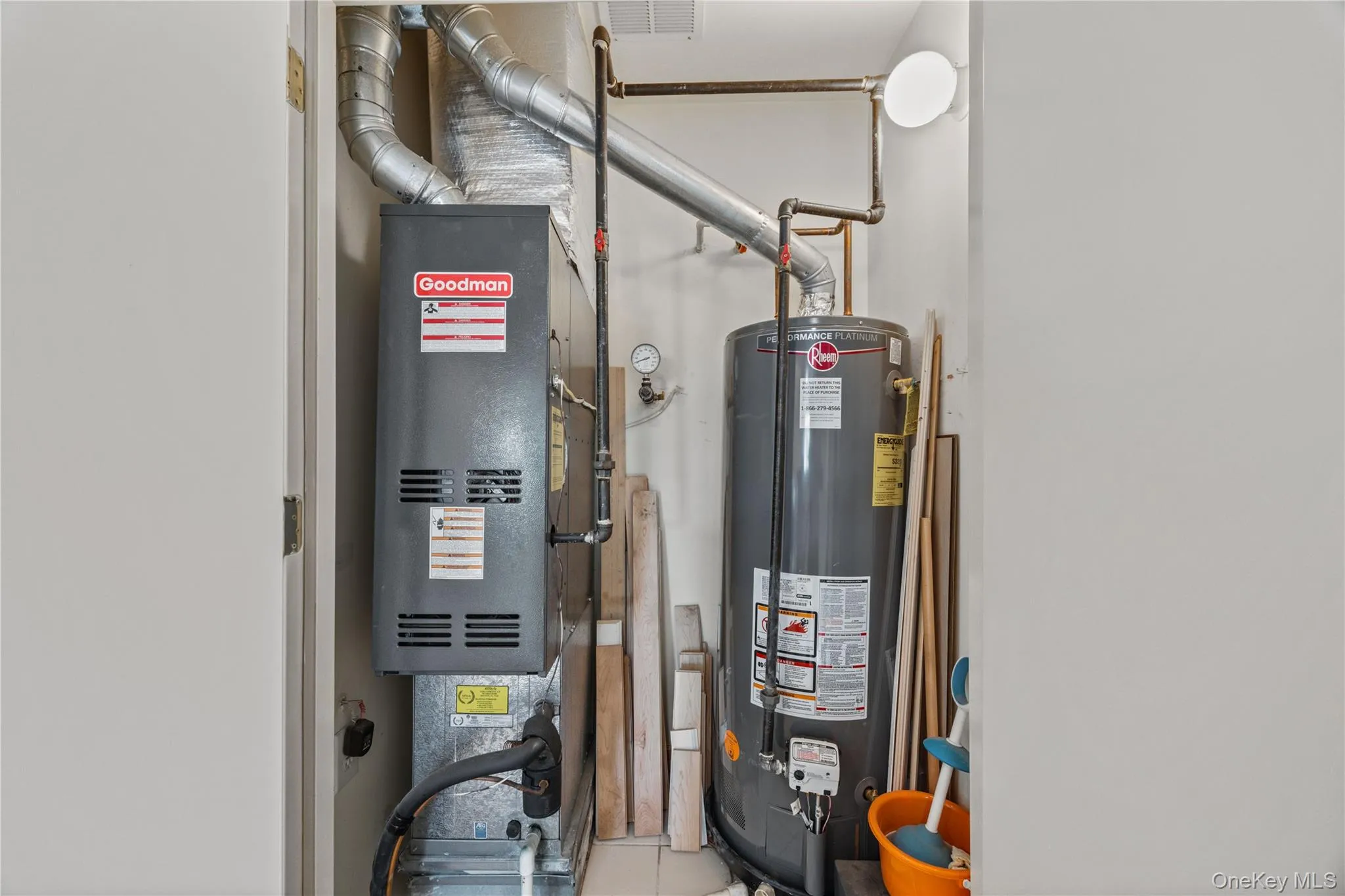 123 Heron Lane, New York, NY, 3 Bedrooms Bedrooms, 6 Rooms Rooms,2 BathroomsBathrooms,Residential,For Rent,Heron,0,1014042 123 Heron Lane, New York, NY, 3 Bedrooms Bedrooms, 6 Rooms Rooms,2 BathroomsBathrooms,Residential,For Rent,Heron,0,1014042