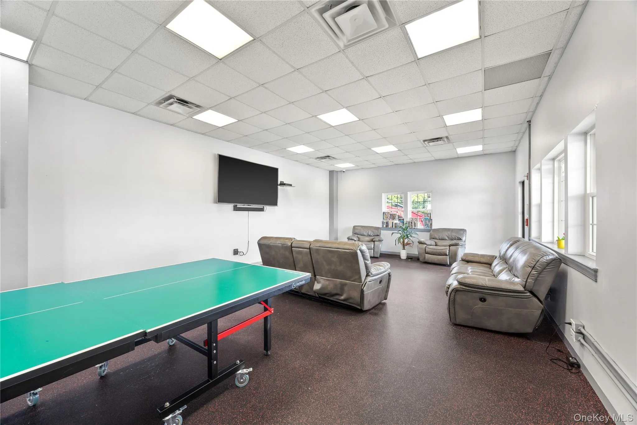 123 Heron Lane, New York, NY, 3 Bedrooms Bedrooms, 6 Rooms Rooms,2 BathroomsBathrooms,Residential,For Rent,Heron,0,1014042 123 Heron Lane, New York, NY, 3 Bedrooms Bedrooms, 6 Rooms Rooms,2 BathroomsBathrooms,Residential,For Rent,Heron,0,1014042