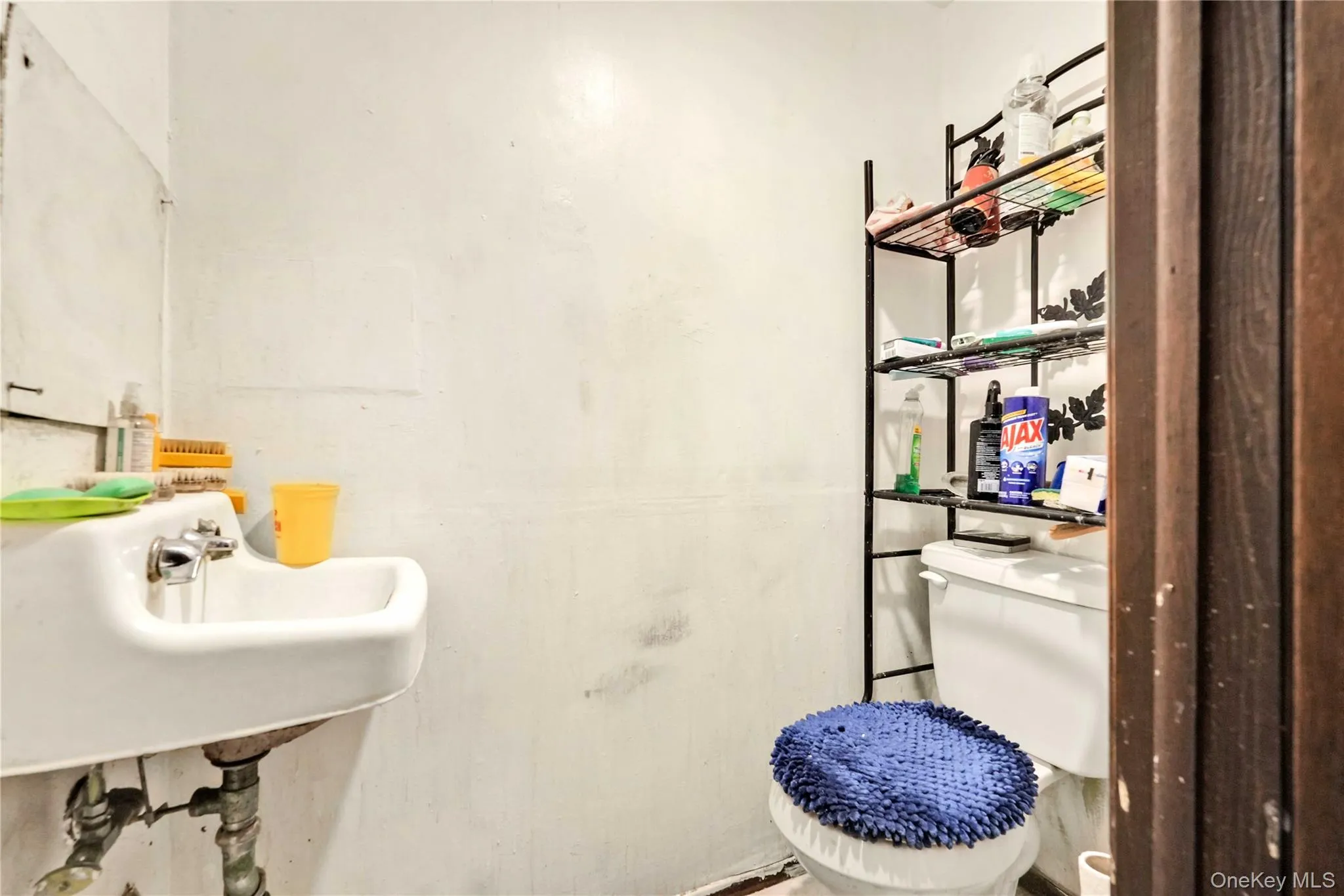 644 59th Street, New York, NY, 3 Bedrooms Bedrooms, 5 Rooms Rooms,2 BathroomsBathrooms,Residential,For Rent,59th,0,1014044 644 59th Street, New York, NY, 3 Bedrooms Bedrooms, 5 Rooms Rooms,2 BathroomsBathrooms,Residential,For Rent,59th,0,1014044