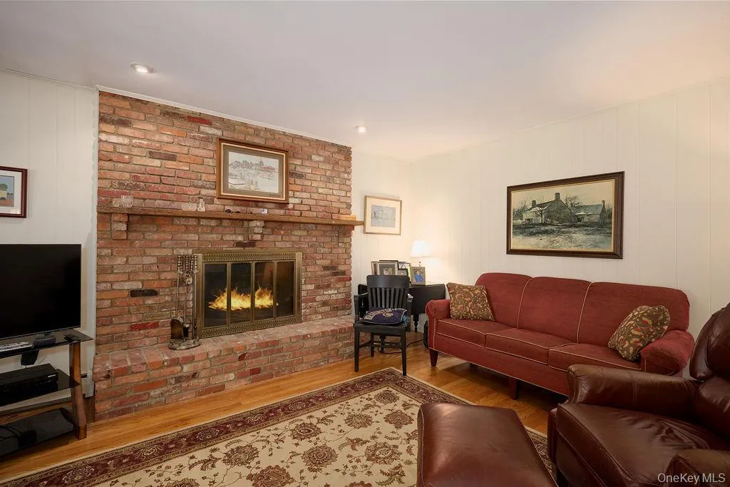 10 Stoutenburgh Drive, Hyde Park, NY, 4 Bedrooms Bedrooms, 11 Rooms Rooms,2 BathroomsBathrooms,Residential,For Rent,Stoutenburgh,0,1014045 10 Stoutenburgh Drive, Hyde Park, NY, 4 Bedrooms Bedrooms, 11 Rooms Rooms,2 BathroomsBathrooms,Residential,For Rent,Stoutenburgh,0,1014045