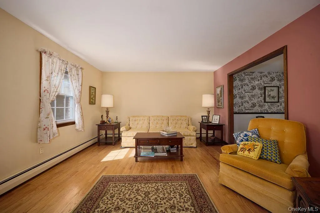 10 Stoutenburgh Drive, Hyde Park, NY, 4 Bedrooms Bedrooms, 11 Rooms Rooms,2 BathroomsBathrooms,Residential,For Rent,Stoutenburgh,0,1014045 10 Stoutenburgh Drive, Hyde Park, NY, 4 Bedrooms Bedrooms, 11 Rooms Rooms,2 BathroomsBathrooms,Residential,For Rent,Stoutenburgh,0,1014045