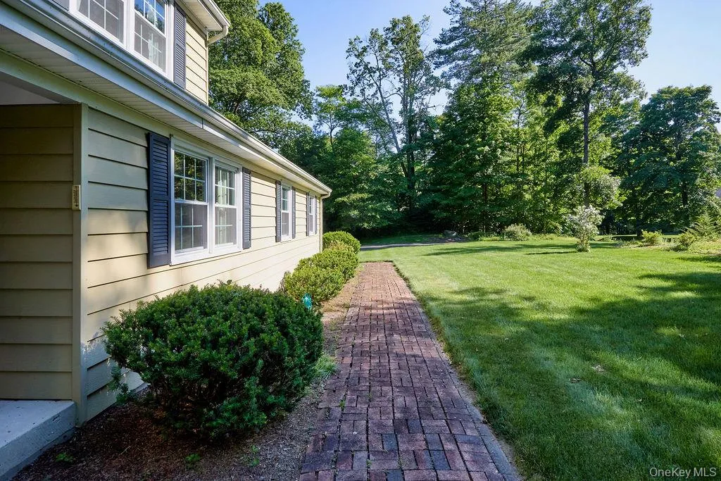 10 Stoutenburgh Drive, Hyde Park, NY, 4 Bedrooms Bedrooms, 11 Rooms Rooms,2 BathroomsBathrooms,Residential,For Rent,Stoutenburgh,0,1014045 10 Stoutenburgh Drive, Hyde Park, NY, 4 Bedrooms Bedrooms, 11 Rooms Rooms,2 BathroomsBathrooms,Residential,For Rent,Stoutenburgh,0,1014045