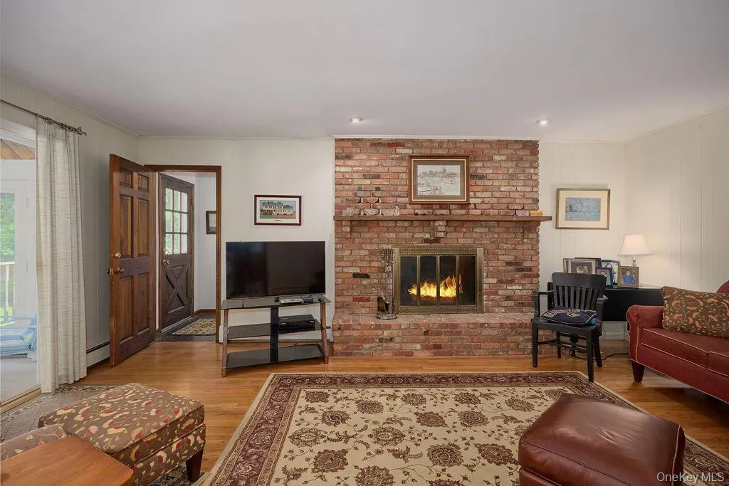 10 Stoutenburgh Drive, Hyde Park, NY, 4 Bedrooms Bedrooms, 11 Rooms Rooms,2 BathroomsBathrooms,Residential,For Rent,Stoutenburgh,0,1014045 10 Stoutenburgh Drive, Hyde Park, NY, 4 Bedrooms Bedrooms, 11 Rooms Rooms,2 BathroomsBathrooms,Residential,For Rent,Stoutenburgh,0,1014045