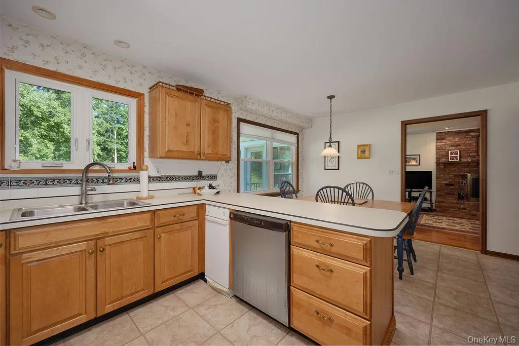 10 Stoutenburgh Drive, Hyde Park, NY, 4 Bedrooms Bedrooms, 11 Rooms Rooms,2 BathroomsBathrooms,Residential,For Rent,Stoutenburgh,0,1014045 10 Stoutenburgh Drive, Hyde Park, NY, 4 Bedrooms Bedrooms, 11 Rooms Rooms,2 BathroomsBathrooms,Residential,For Rent,Stoutenburgh,0,1014045
