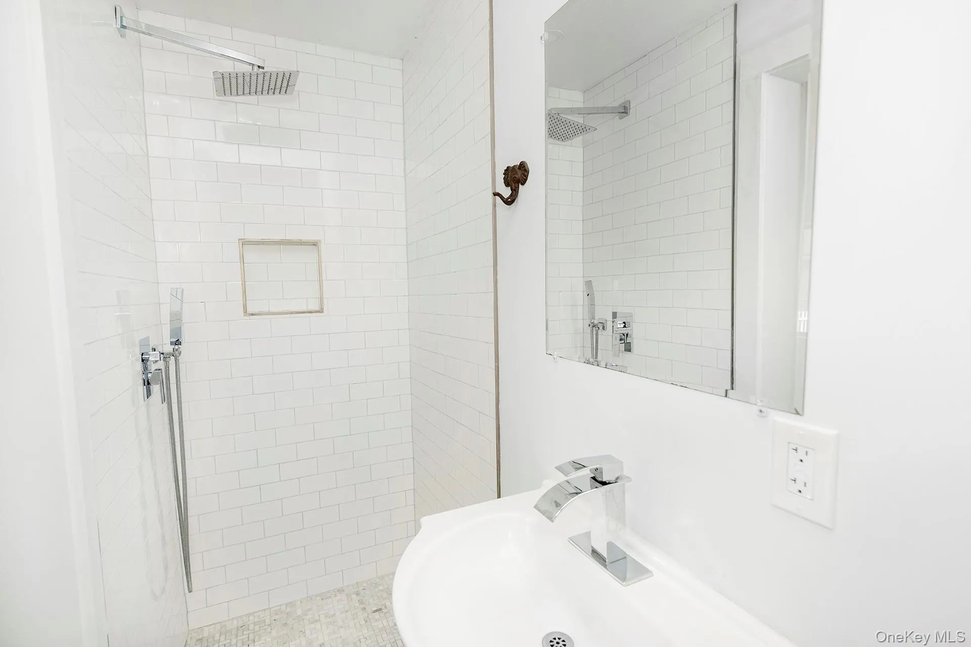 14 Maple Avenue, North East, NY, 4 Bedrooms Bedrooms, 10 Rooms Rooms,3 BathroomsBathrooms,Residential,For Rent,Maple,0,1014048 14 Maple Avenue, North East, NY, 4 Bedrooms Bedrooms, 10 Rooms Rooms,3 BathroomsBathrooms,Residential,For Rent,Maple,0,1014048