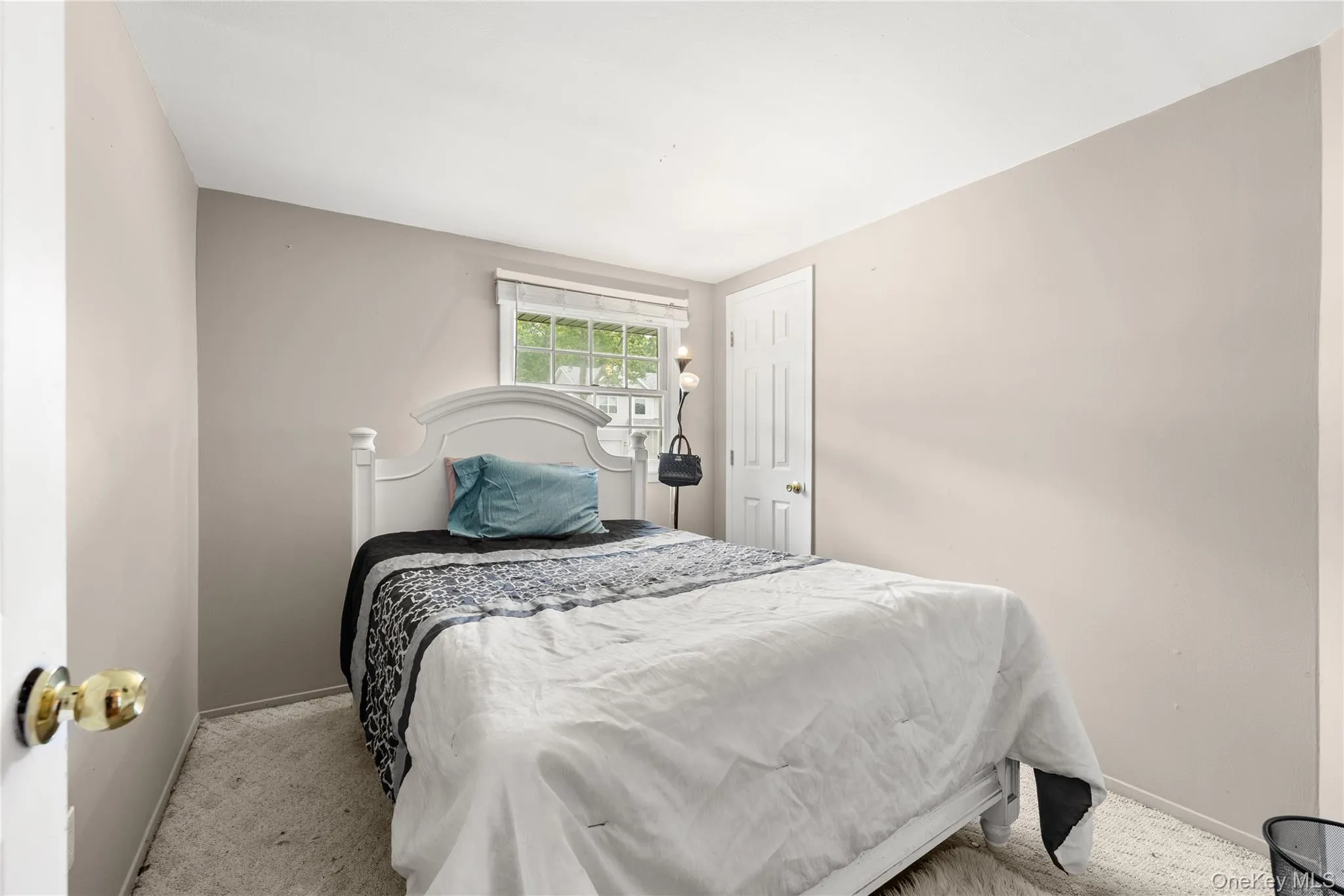 24 Walnut Street, Brookhaven, NY, 4 Bedrooms Bedrooms, 9 Rooms Rooms,2 BathroomsBathrooms,Residential,For Rent,Walnut,0,1014051 24 Walnut Street, Brookhaven, NY, 4 Bedrooms Bedrooms, 9 Rooms Rooms,2 BathroomsBathrooms,Residential,For Rent,Walnut,0,1014051