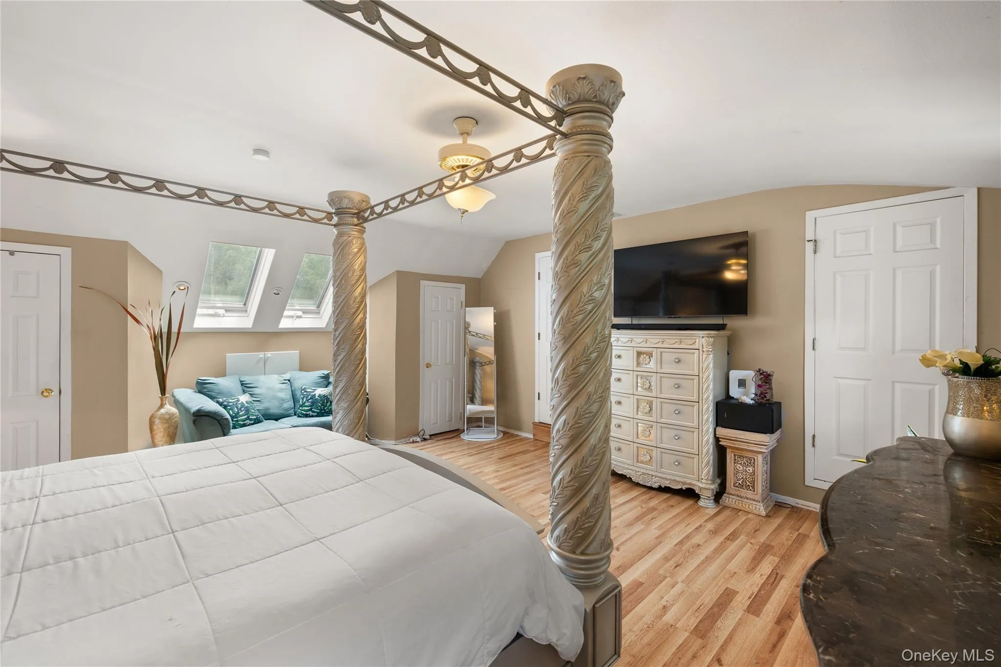 24 Walnut Street, Brookhaven, NY, 4 Bedrooms Bedrooms, 9 Rooms Rooms,2 BathroomsBathrooms,Residential,For Rent,Walnut,0,1014051 24 Walnut Street, Brookhaven, NY, 4 Bedrooms Bedrooms, 9 Rooms Rooms,2 BathroomsBathrooms,Residential,For Rent,Walnut,0,1014051