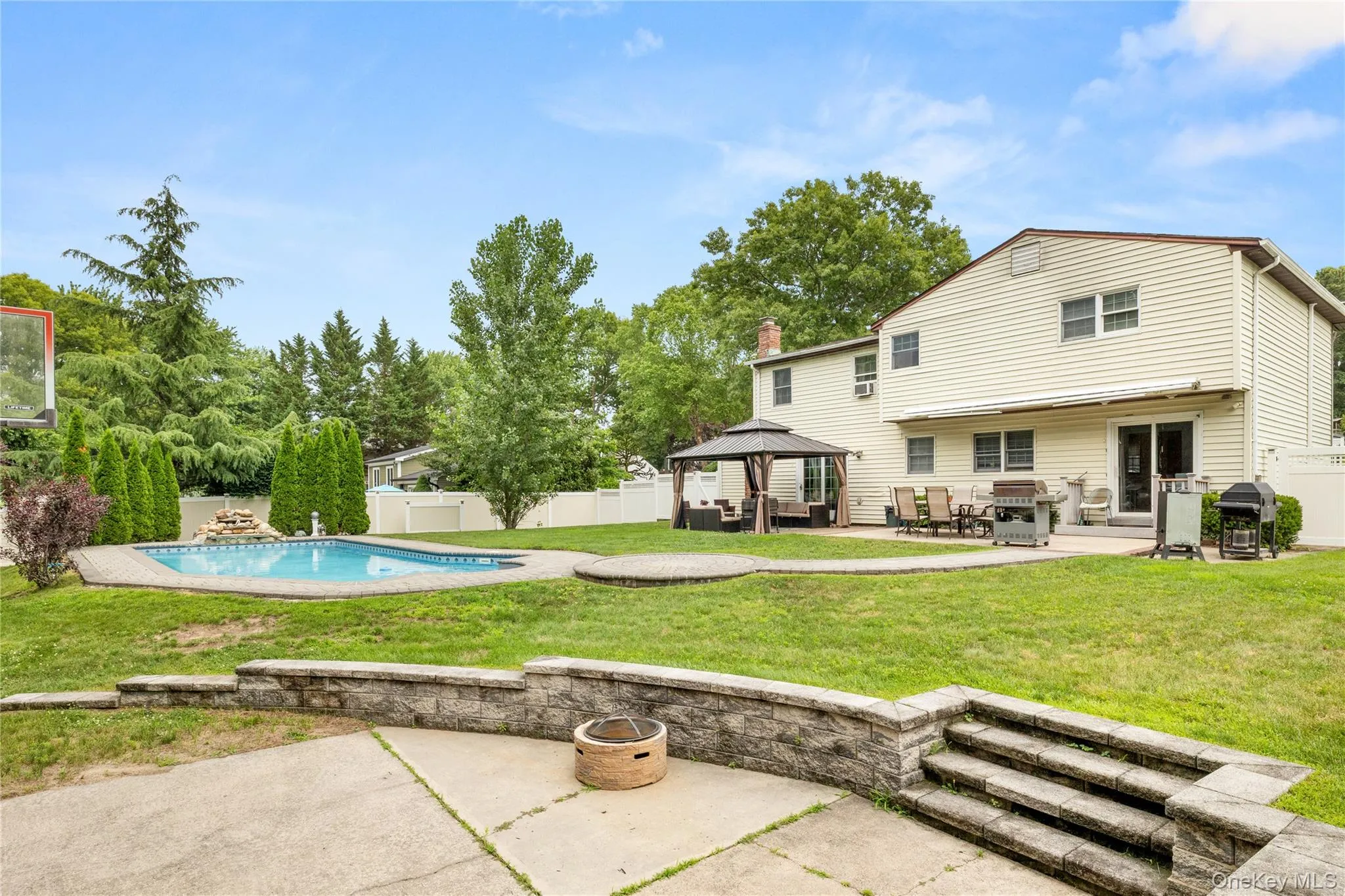 24 Walnut Street, Brookhaven, NY, 4 Bedrooms Bedrooms, 9 Rooms Rooms,2 BathroomsBathrooms,Residential,For Rent,Walnut,0,1014051 24 Walnut Street, Brookhaven, NY, 4 Bedrooms Bedrooms, 9 Rooms Rooms,2 BathroomsBathrooms,Residential,For Rent,Walnut,0,1014051