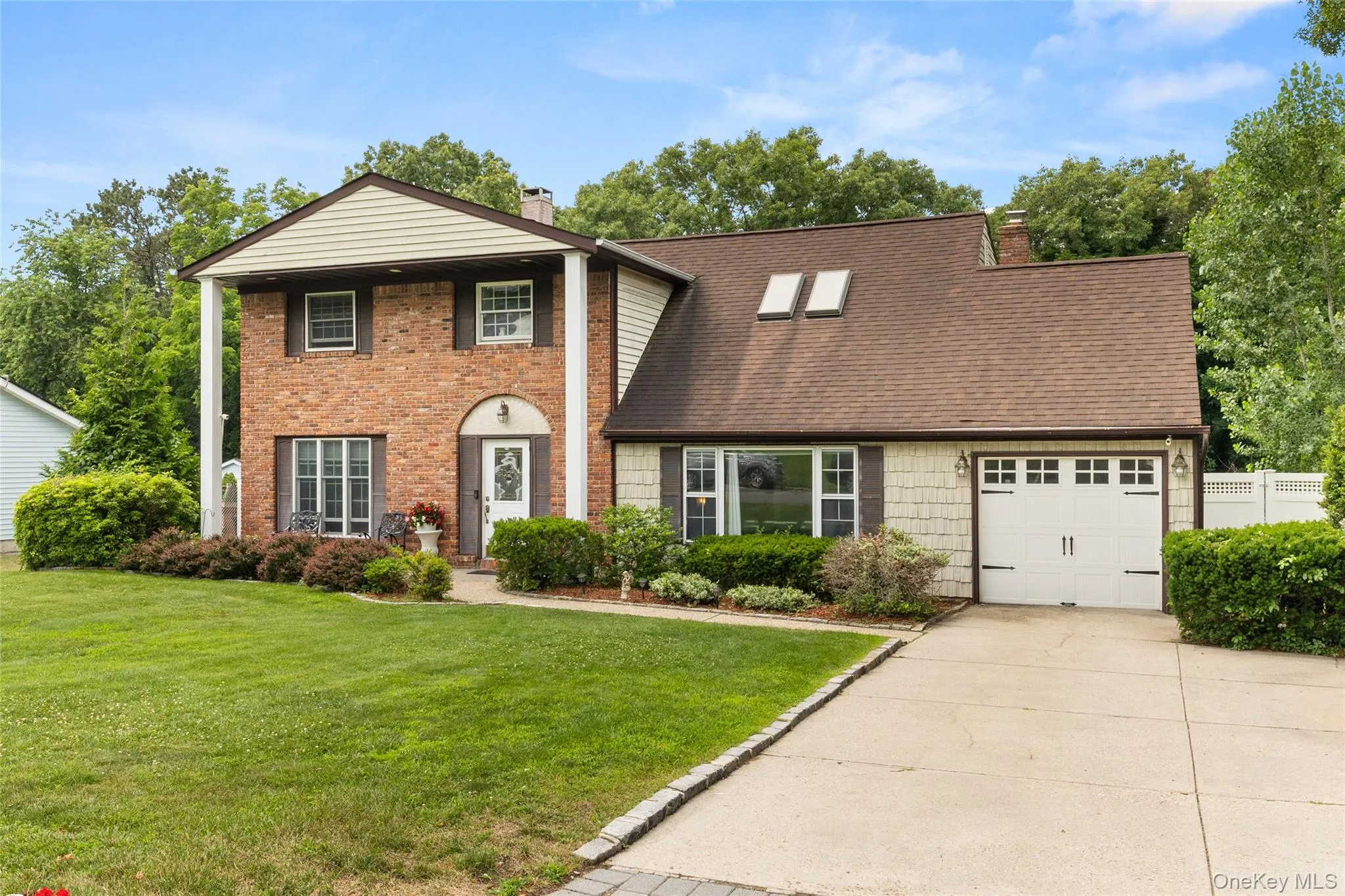 24 Walnut Street, Brookhaven, NY, 4 Bedrooms Bedrooms, 9 Rooms Rooms,2 BathroomsBathrooms,Residential,For Rent,Walnut,0,1014051 24 Walnut Street, Brookhaven, NY, 4 Bedrooms Bedrooms, 9 Rooms Rooms,2 BathroomsBathrooms,Residential,For Rent,Walnut,0,1014051