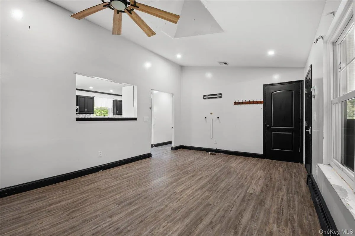 3755 Grand Avenue, Southold, NY, 3 Bedrooms Bedrooms, 7 Rooms Rooms,2 BathroomsBathrooms,Residential,For Rent,Grand,0,KEY1014052 3755 Grand Avenue, Southold, NY, 3 Bedrooms Bedrooms, 7 Rooms Rooms,2 BathroomsBathrooms,Residential,For Rent,Grand,0,KEY1014052