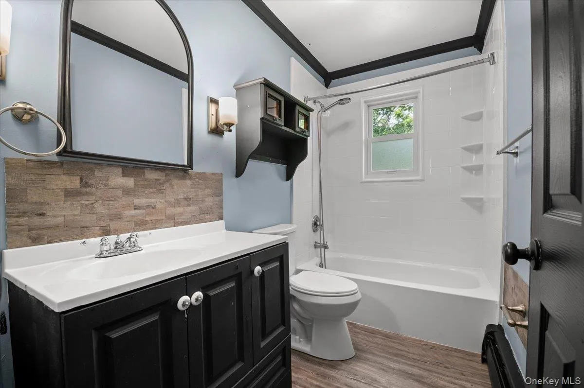 3755 Grand Avenue, Southold, NY, 3 Bedrooms Bedrooms, 7 Rooms Rooms,2 BathroomsBathrooms,Residential,For Rent,Grand,0,KEY1014052 3755 Grand Avenue, Southold, NY, 3 Bedrooms Bedrooms, 7 Rooms Rooms,2 BathroomsBathrooms,Residential,For Rent,Grand,0,KEY1014052