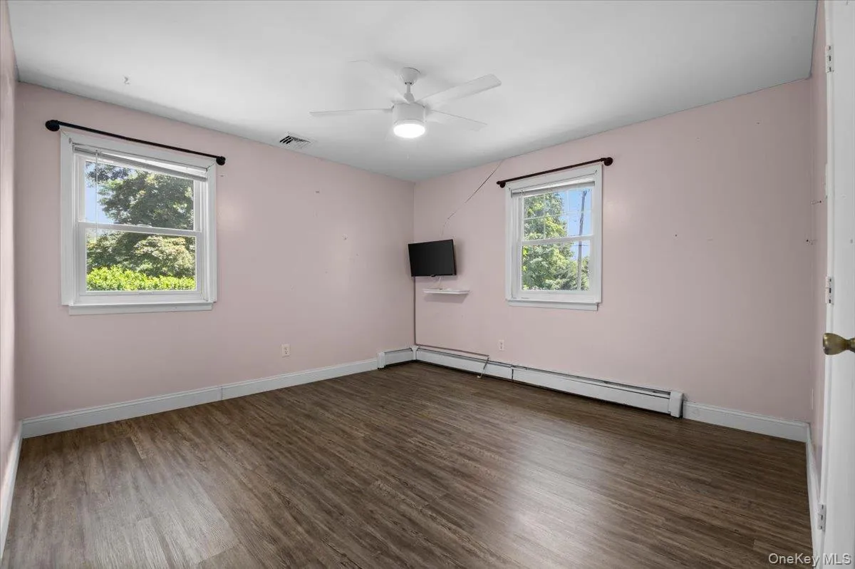 3755 Grand Avenue, Southold, NY, 3 Bedrooms Bedrooms, 7 Rooms Rooms,2 BathroomsBathrooms,Residential,For Rent,Grand,0,KEY1014052 3755 Grand Avenue, Southold, NY, 3 Bedrooms Bedrooms, 7 Rooms Rooms,2 BathroomsBathrooms,Residential,For Rent,Grand,0,KEY1014052