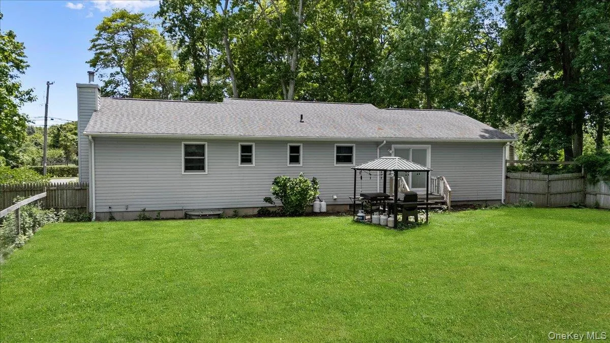 3755 Grand Avenue, Southold, NY, 3 Bedrooms Bedrooms, 7 Rooms Rooms,2 BathroomsBathrooms,Residential,For Rent,Grand,0,KEY1014052 3755 Grand Avenue, Southold, NY, 3 Bedrooms Bedrooms, 7 Rooms Rooms,2 BathroomsBathrooms,Residential,For Rent,Grand,0,KEY1014052