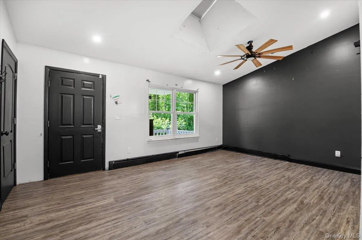 3755 Grand Avenue, Southold, NY, 3 Bedrooms Bedrooms, 7 Rooms Rooms,2 BathroomsBathrooms,Residential,For Rent,Grand,0,KEY1014052 3755 Grand Avenue, Southold, NY, 3 Bedrooms Bedrooms, 7 Rooms Rooms,2 BathroomsBathrooms,Residential,For Rent,Grand,0,KEY1014052