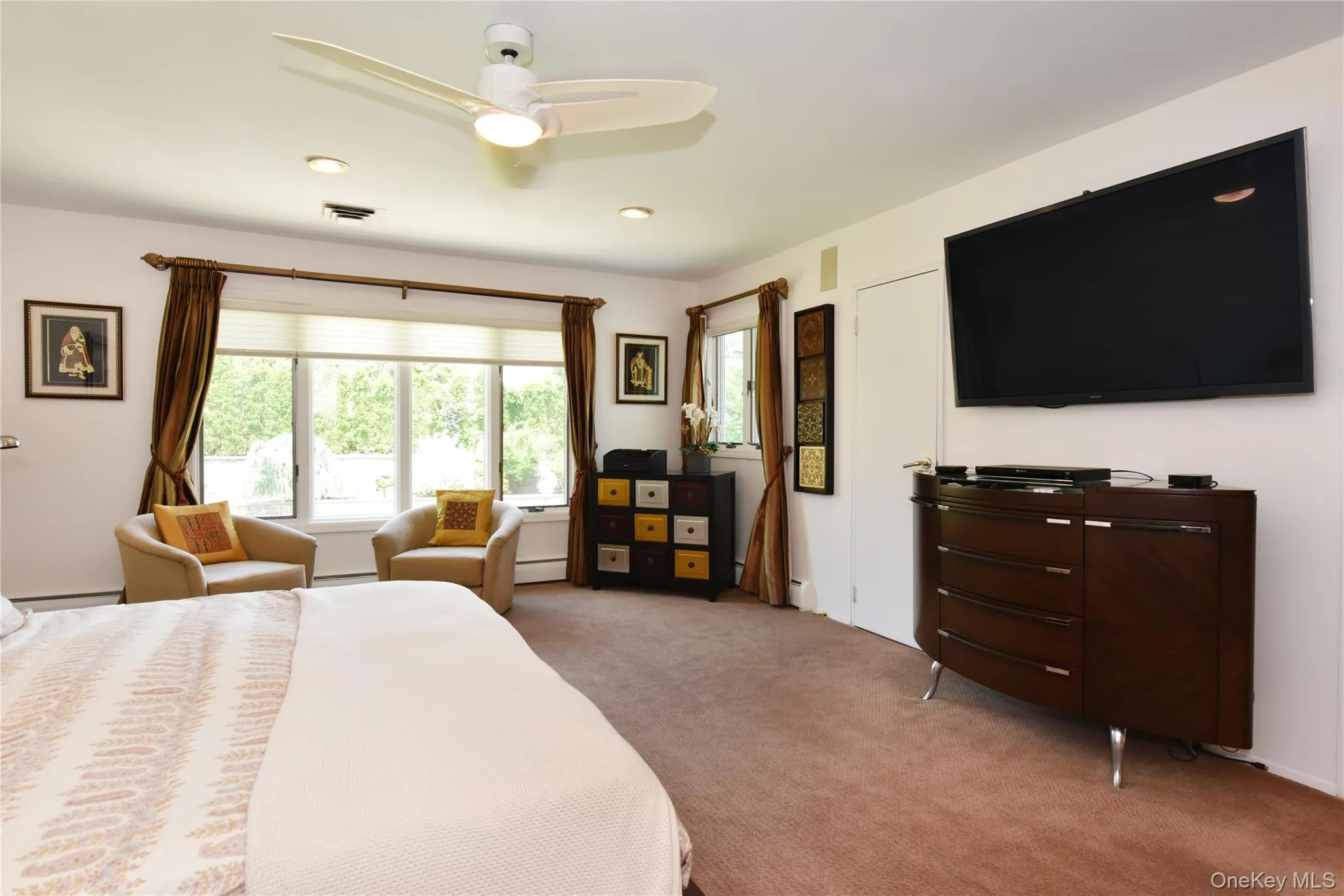 3 Joy Drive, North Hempstead, NY, 4 Bedrooms Bedrooms, 8 Rooms Rooms,2 BathroomsBathrooms,Residential,For Rent,Joy,0,1014055 3 Joy Drive, North Hempstead, NY, 4 Bedrooms Bedrooms, 8 Rooms Rooms,2 BathroomsBathrooms,Residential,For Rent,Joy,0,1014055